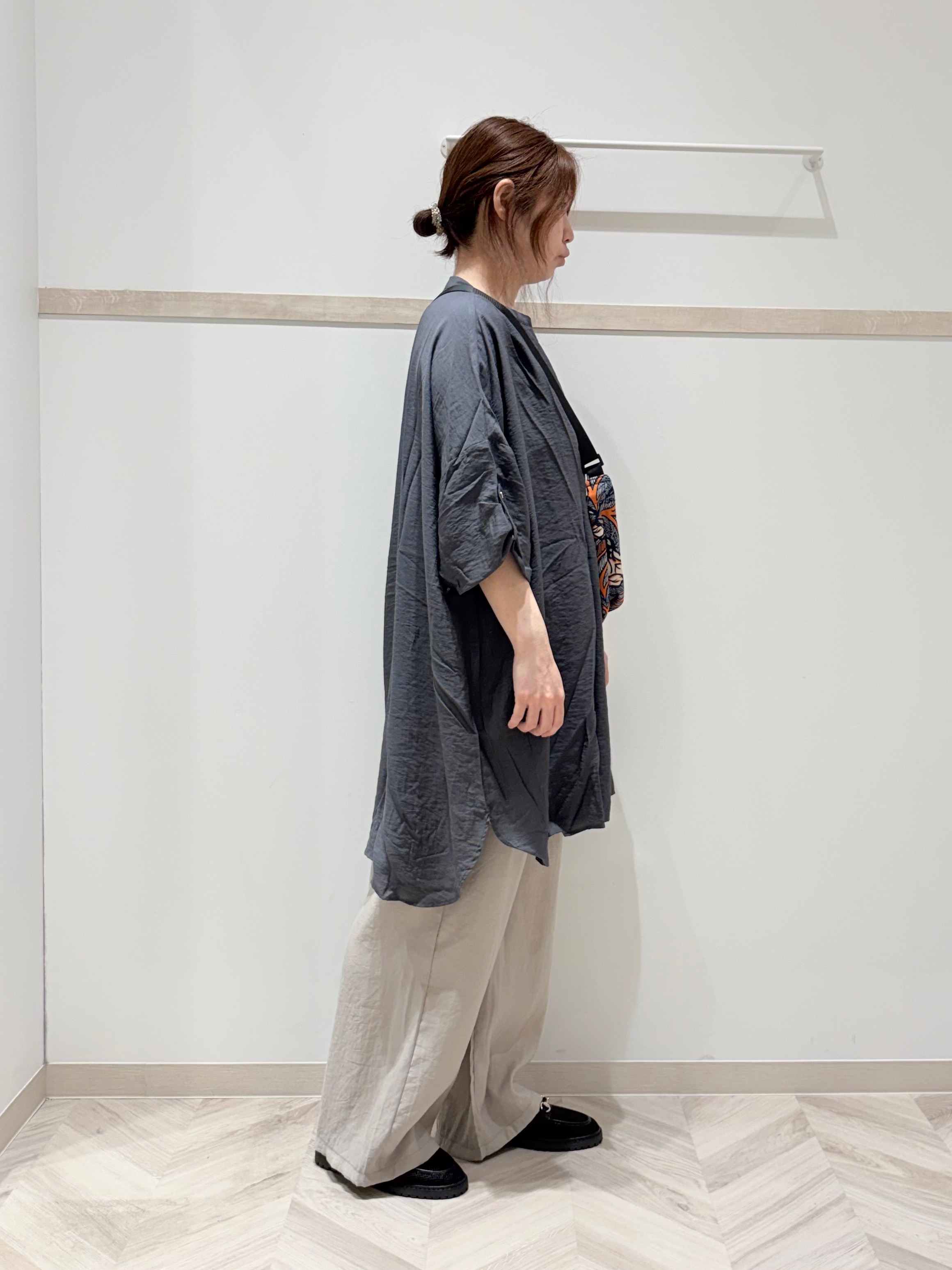 c_h_i_k_aさんの「SHOO･LA･RUE｜【S-LL/洗濯機可】気になる体型すっぽり隠す スキッパードルマンチュニック」を使ったコーディネート