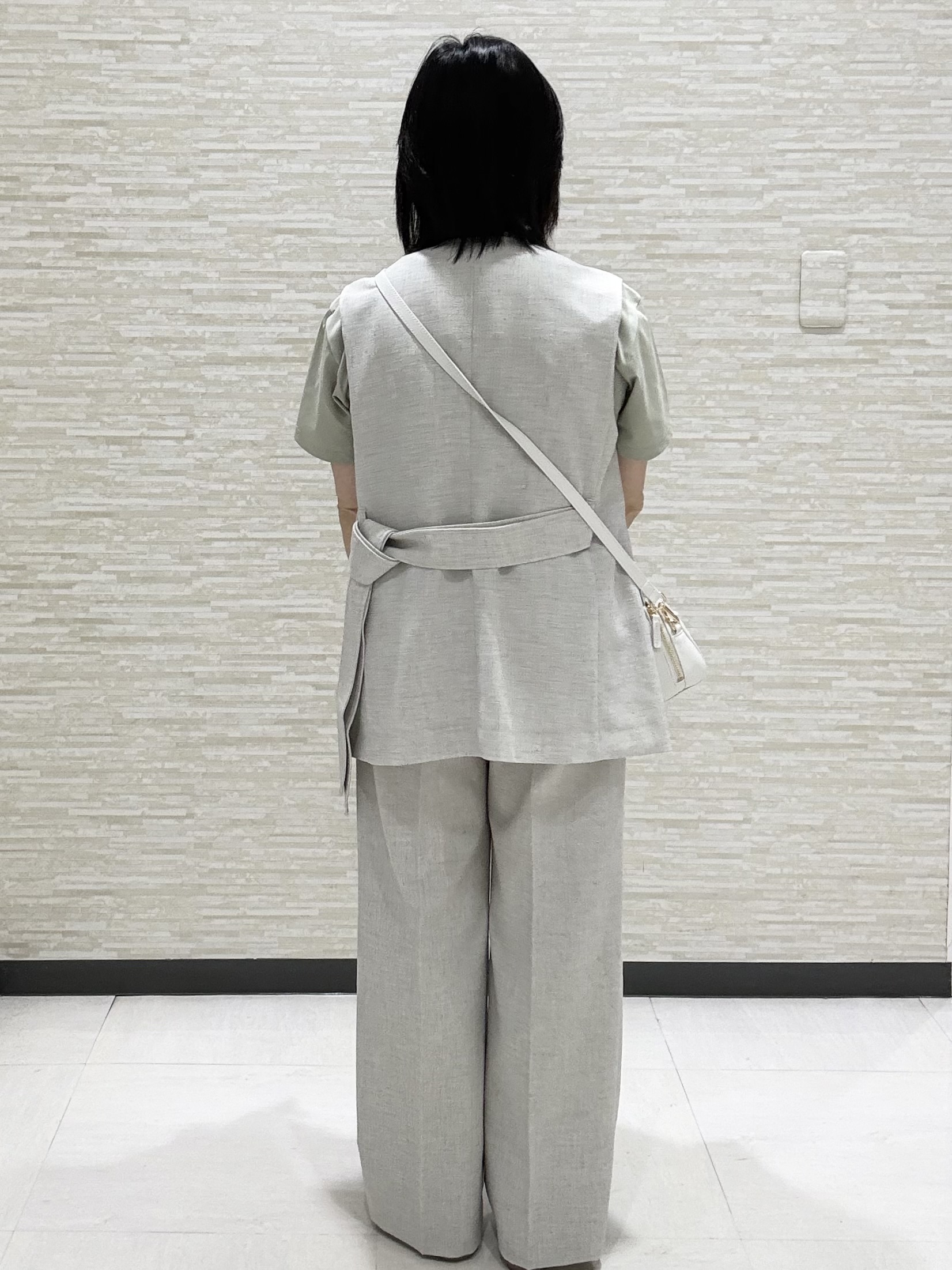 KITAさんの「UNTITLED｜【セットアップ可/UV/接触冷感】スラブキーネックジレ」を使ったコーディネート