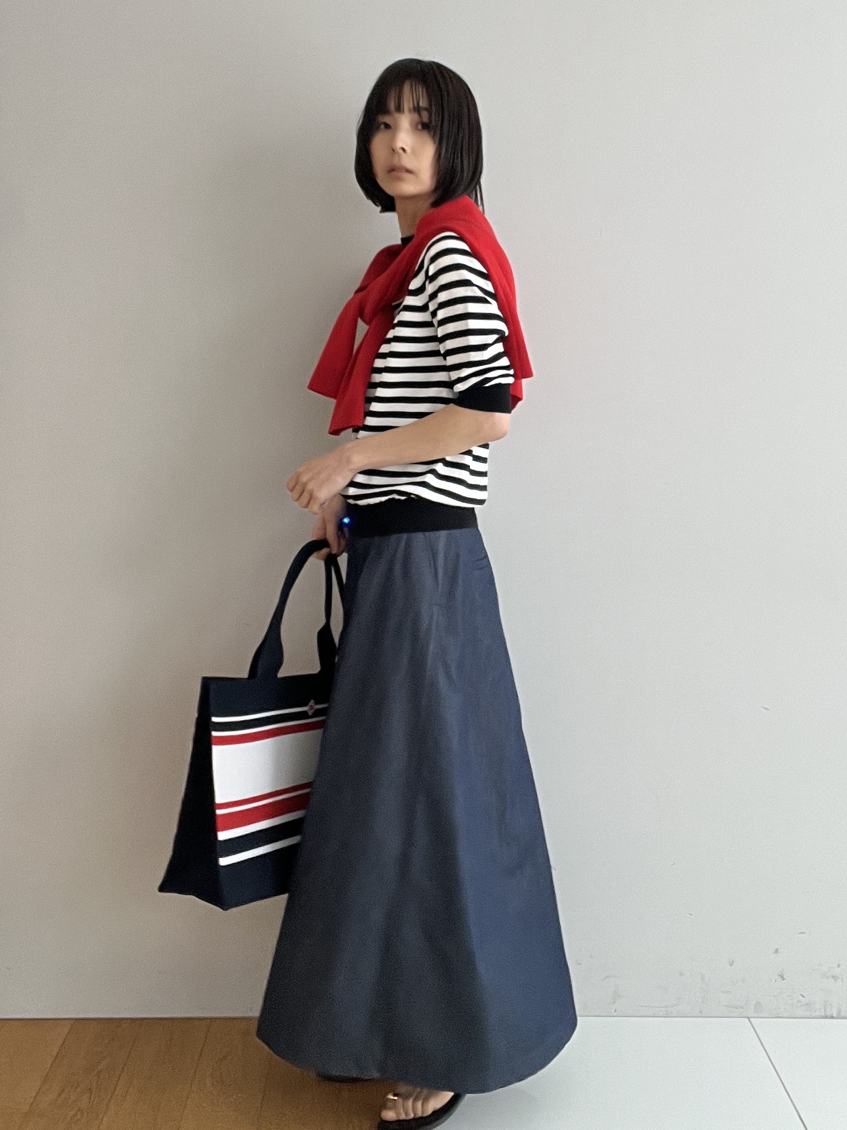 misaさんの「DRESSTERIOR｜【接触冷感/吸水速乾】クールタッチ デニムライク タックスカート」を使ったコーディネート