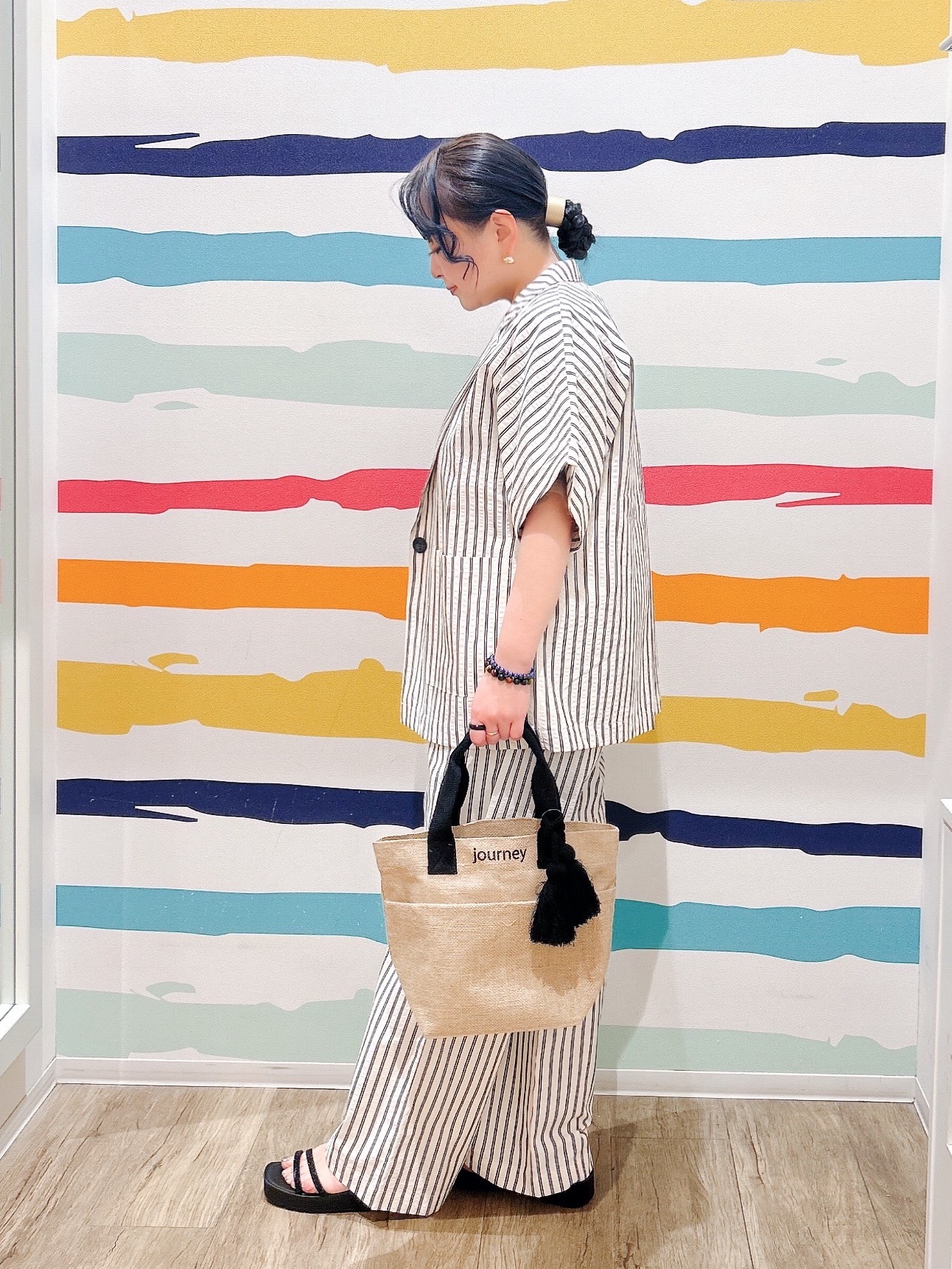 Peeさんの「SHOO･LA･RUE｜【S-LL/吸水速乾/セットアップ可】羽織るだけで主役になる サッカーストライプシャツジャケット」を使ったコーディネート