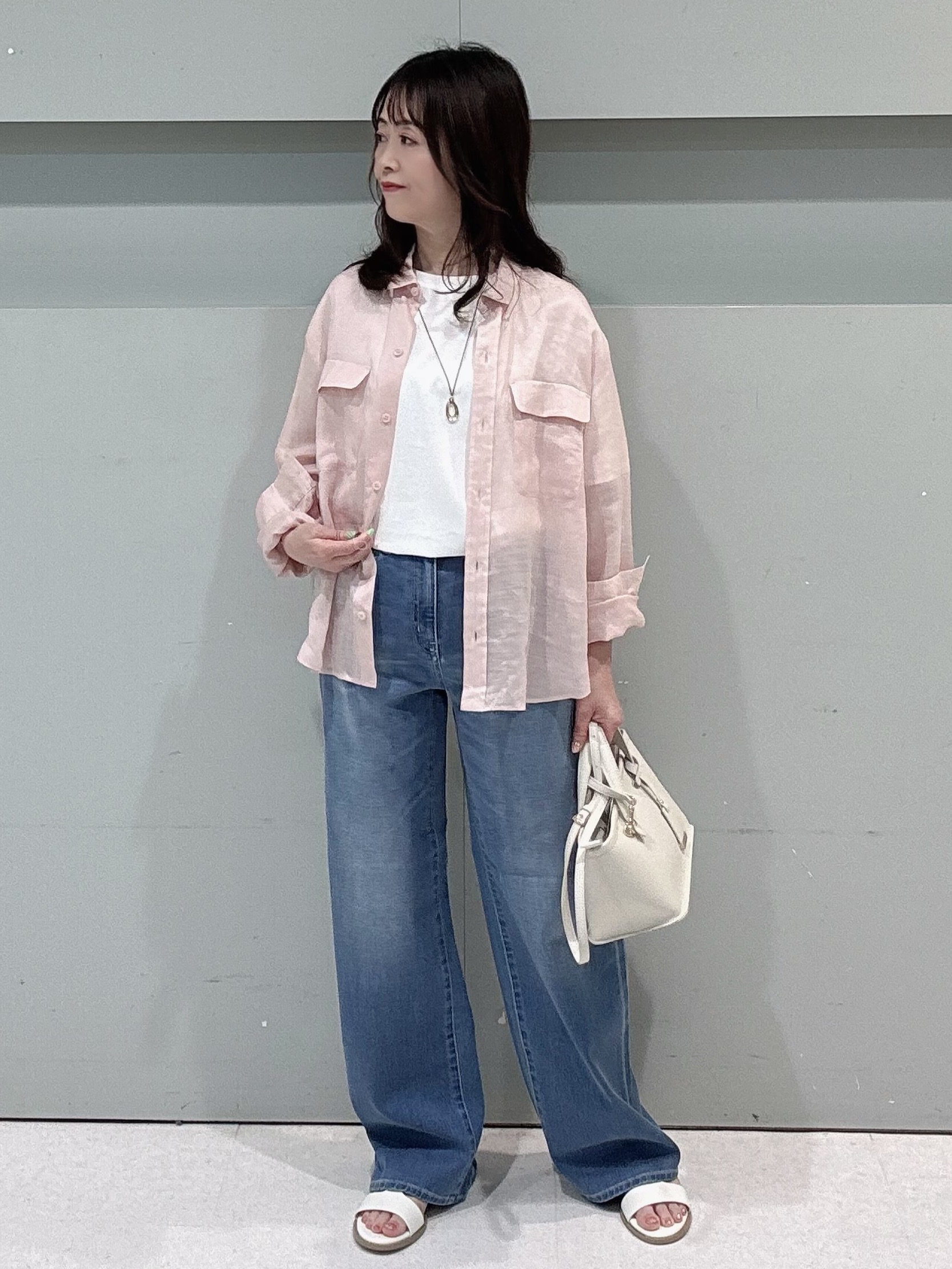 makiさんの「UNTITLED｜【接触冷感】ドライタッチシャツ」を使ったコーディネート