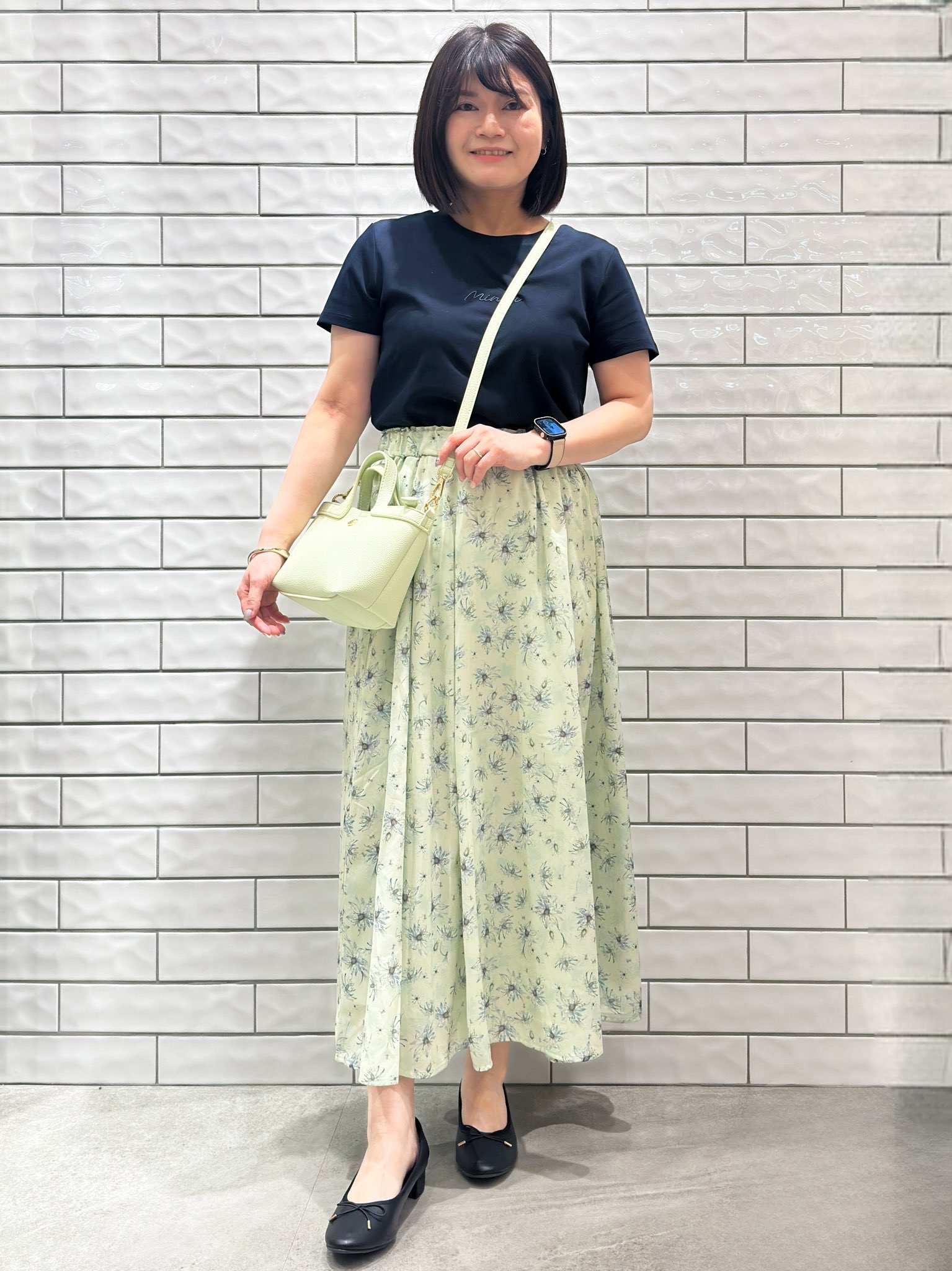 Minさんの「OPAQUE.CLIP｜【UVケア／接触冷感】フロントロゴ刺繍Tシャツ《洗濯機OK／S-3L／7col》」を使ったコーディネート