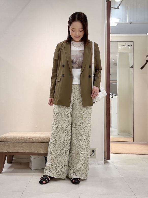 YUIさんの「UNTITLED｜◆【セットアップ可/接触冷感/通気性】ドライシアーダブルジャケット」を使ったコーディネート