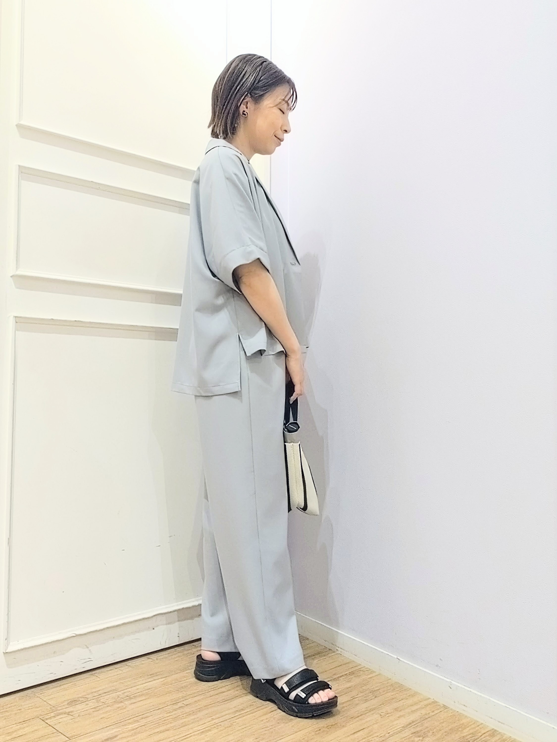 miomioさんの「SHOO･LA･RUE｜【セットアップ可/洗濯後しわになりにくい/S-LL】半袖とろみテーラードジャケット」を使ったコーディネート