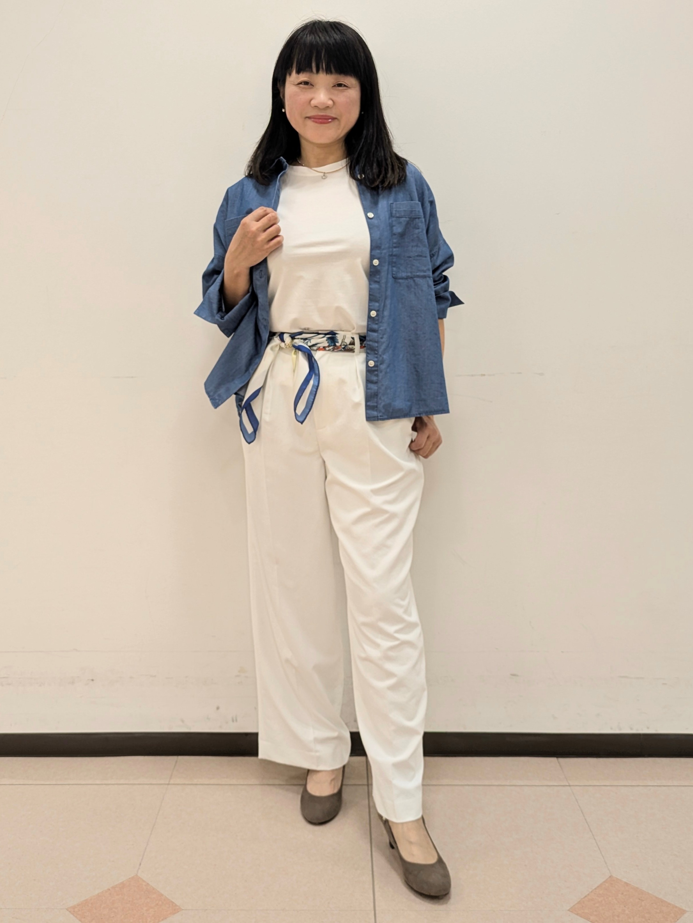 ともさんの「UNTITLED｜◆【コットン100%/洗える】エアリーデニムシャツ」を使ったコーディネート