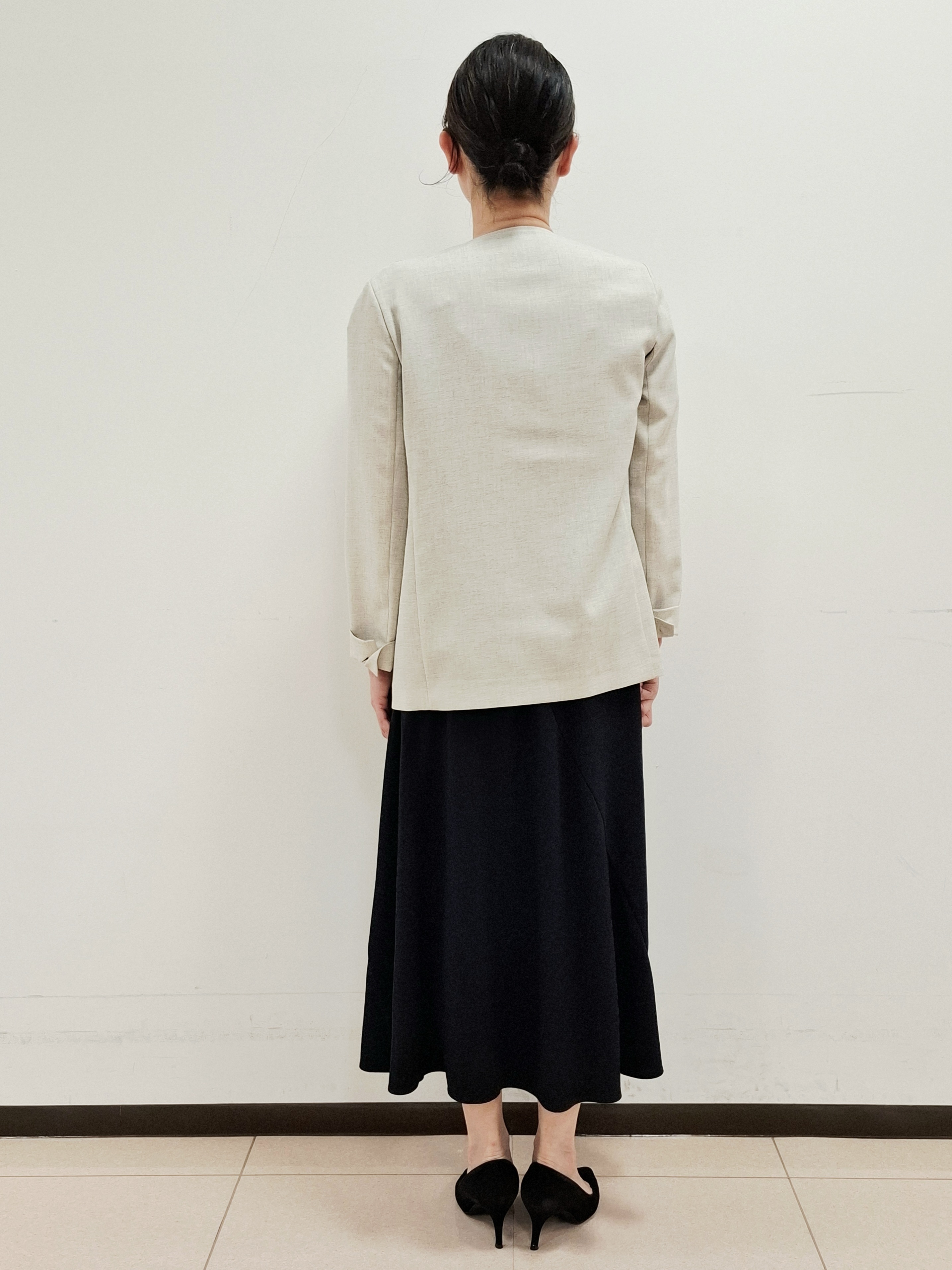 ねぎさんの「UNTITLED｜【UV/接触冷感/セットアップ可】リラクシーキーVネックブラウス」を使ったコーディネート