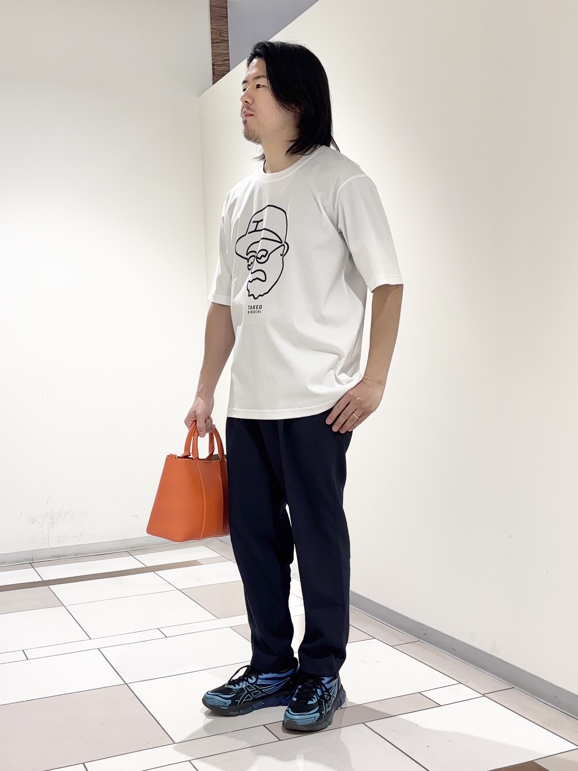 及川さんの「TAKEO KIKUCHI｜【BOWLER HAT LABEL】アイスクリアコットン ワンストローク 半袖Tシャツ」を使ったコーディネート