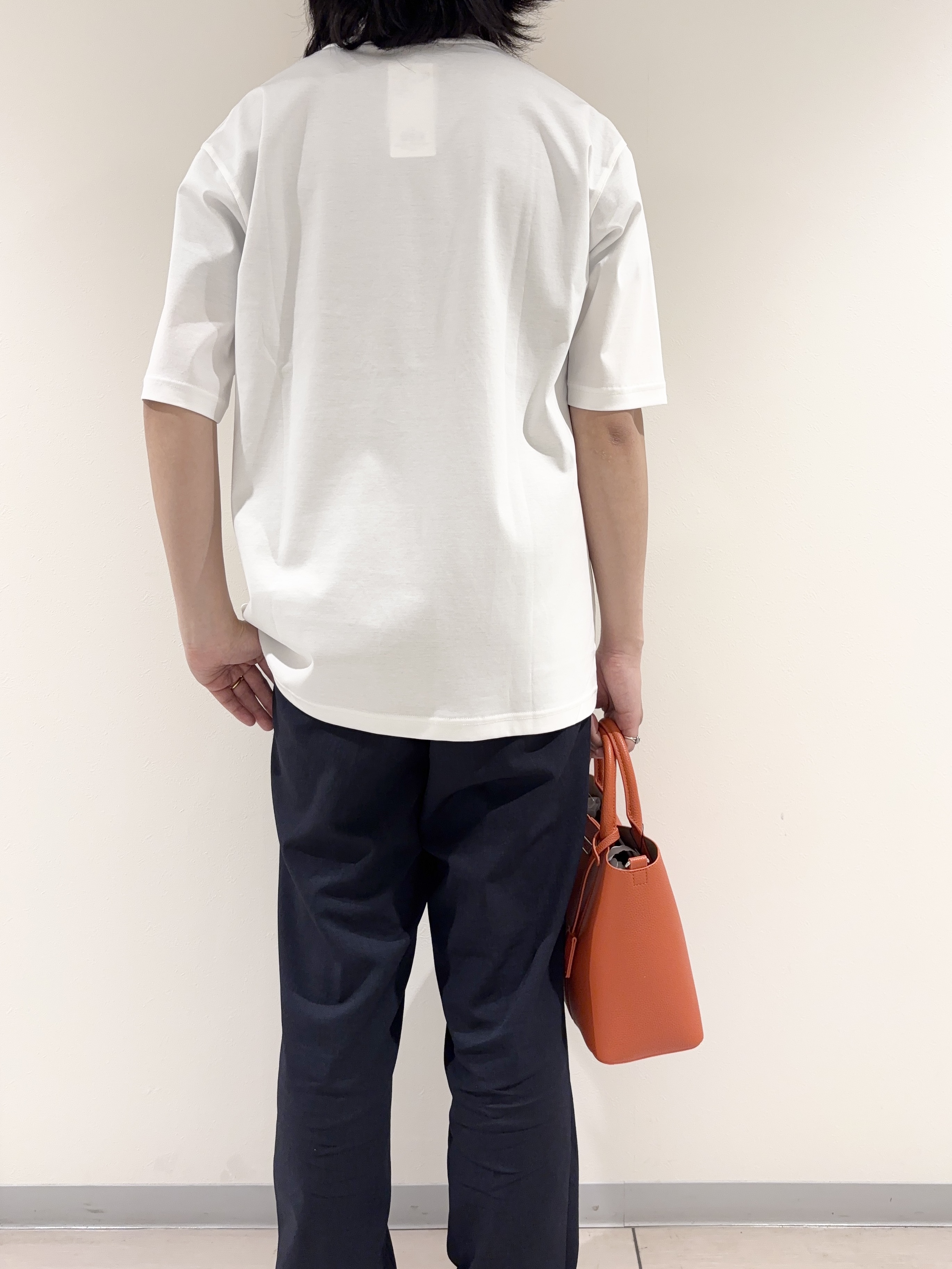 及川さんの「TAKEO KIKUCHI｜【BOWLER HAT LABEL】アイスクリアコットン ワンストローク 半袖Tシャツ」を使ったコーディネート