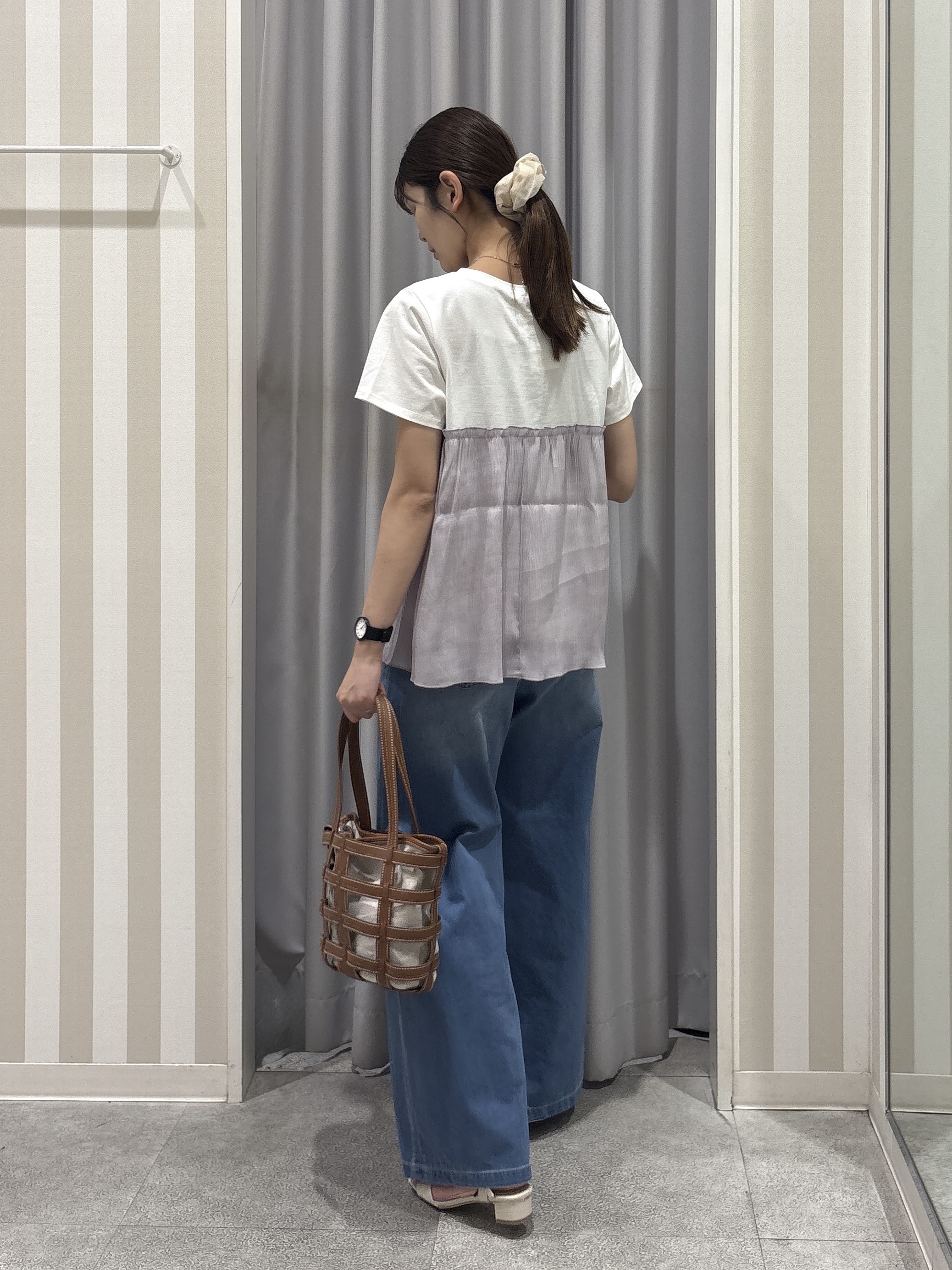 Rikaさんの「SHOO･LA･RUE｜【体型カバー】1枚でインせず決まる きらきらビスチェ風Tシャツ」を使ったコーディネート