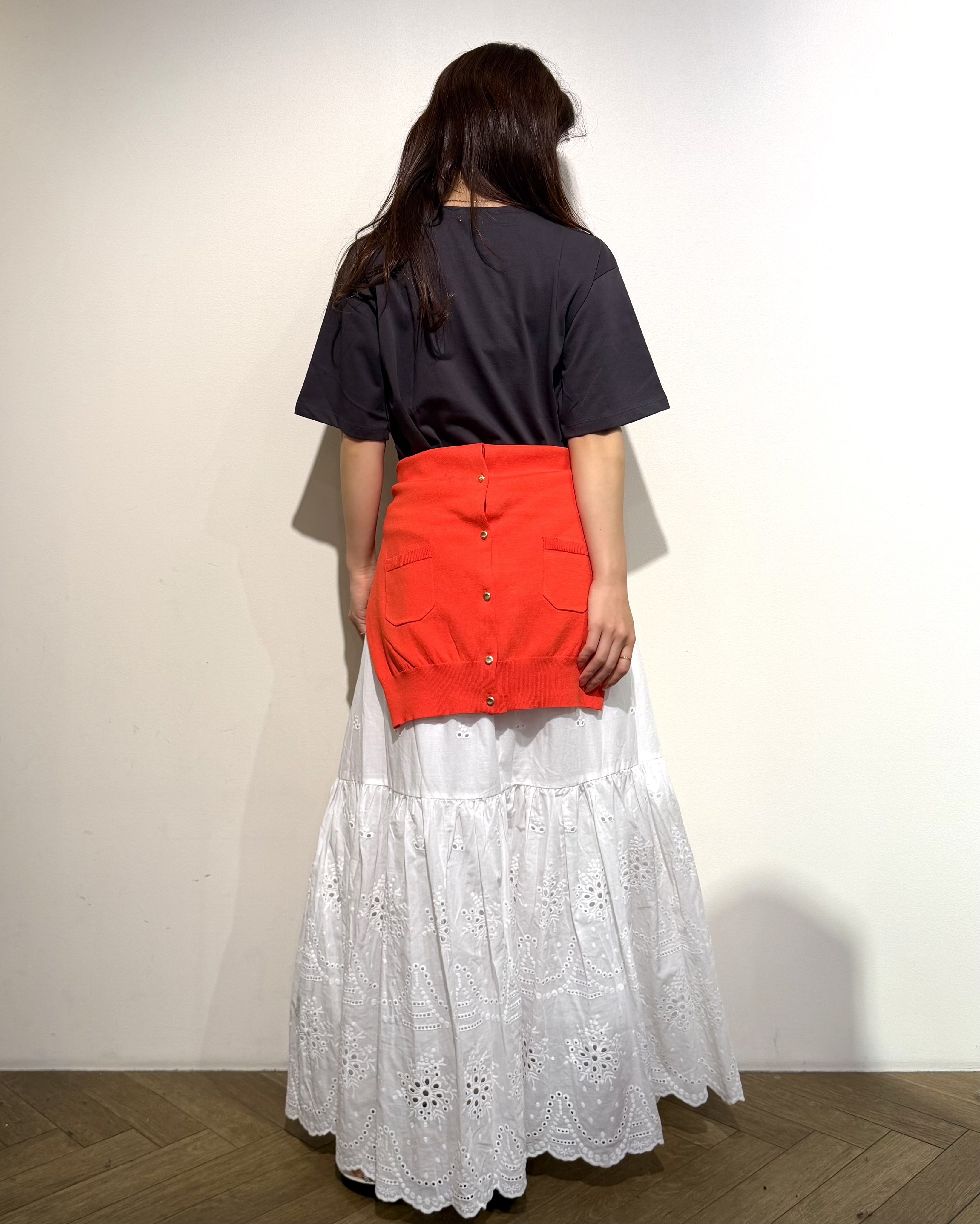 mikuさんの「OPAQUE.CLIP｜ロゴプリントアソートTシャツ【洗濯機OK】」を使ったコーディネート