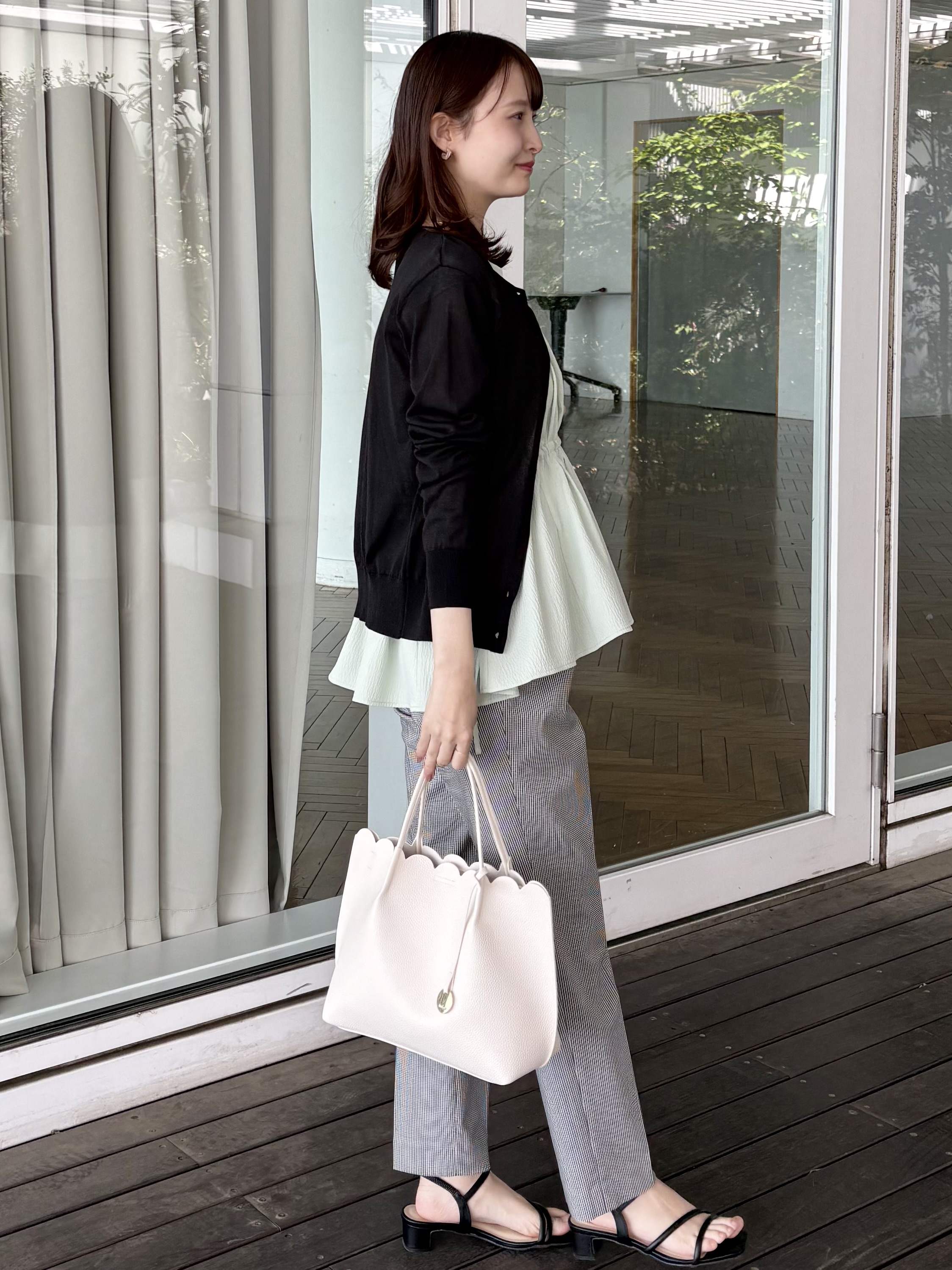 みさかさんの「index｜【接触冷感】ビジューボタンカーディガン《抗ピリング／洗濯機OK》」を使ったコーディネート