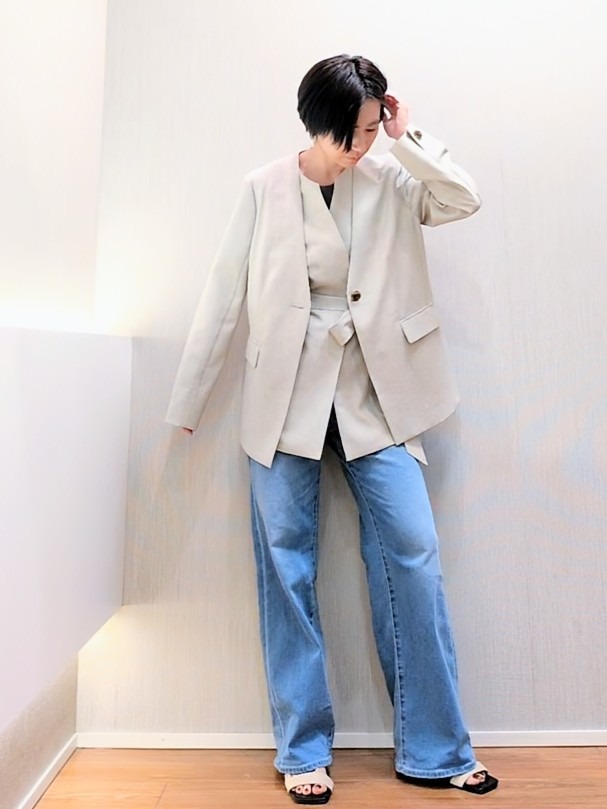 ミズタさんの「UNTITLED｜◆【さらりと快適/セットアップ可/UV/接触冷感】スラブカラーレスジャケット」を使ったコーディネート