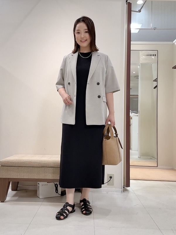 YUIさんの「UNTITLED｜【シワになりにくい/セットアップ可/接触冷感】ハーフスリーブジャケット」を使ったコーディネート
