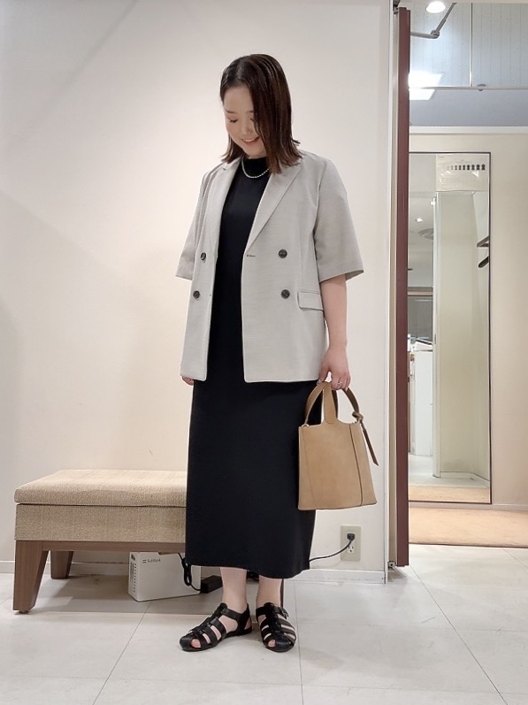 YUIさんの「UNTITLED｜【シワになりにくい/セットアップ可/接触冷感】ハーフスリーブジャケット」を使ったコーディネート