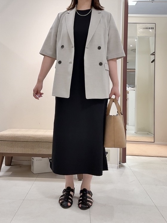 YUIさんの「UNTITLED｜【シワになりにくい/セットアップ可/接触冷感】ハーフスリーブジャケット」を使ったコーディネート