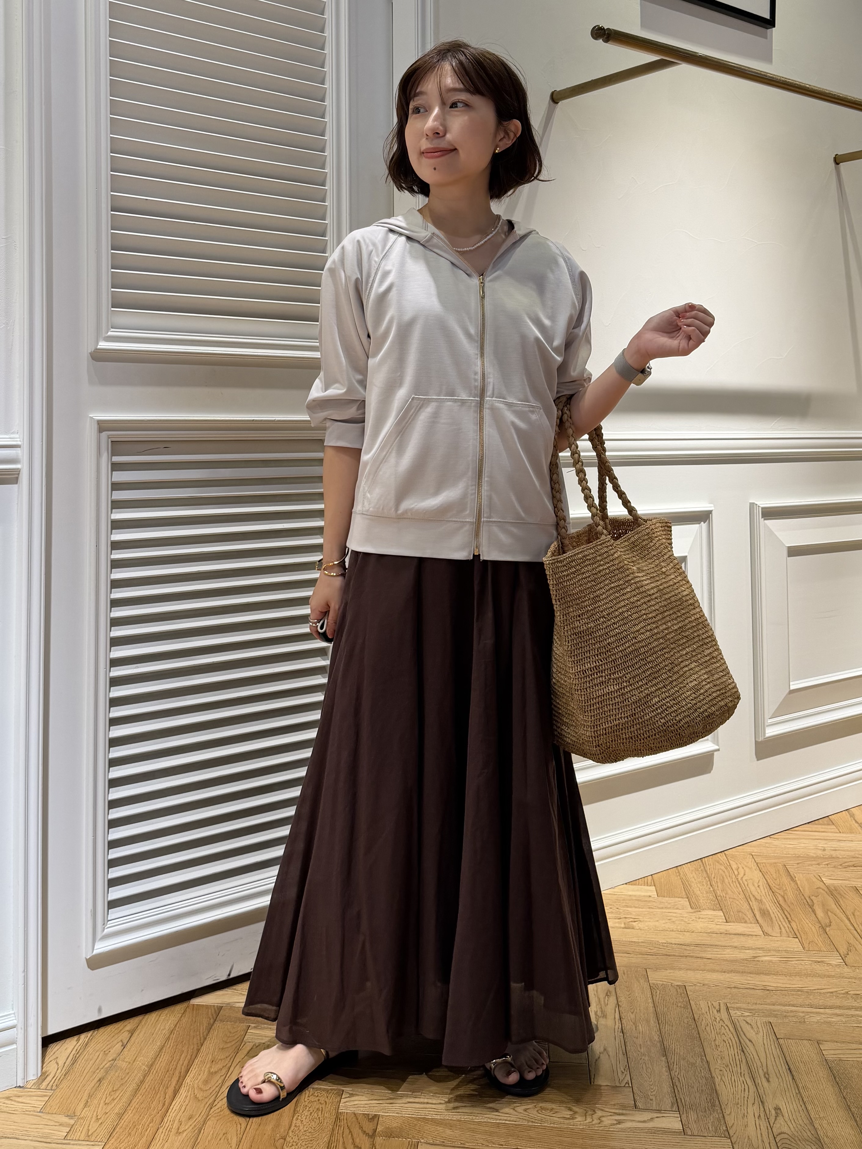 つじ まこさんの「DRESSTERIOR｜【きれいめ/ウォッシャブル】コットンローンフレンチスリーブワンピ」を使ったコーディネート