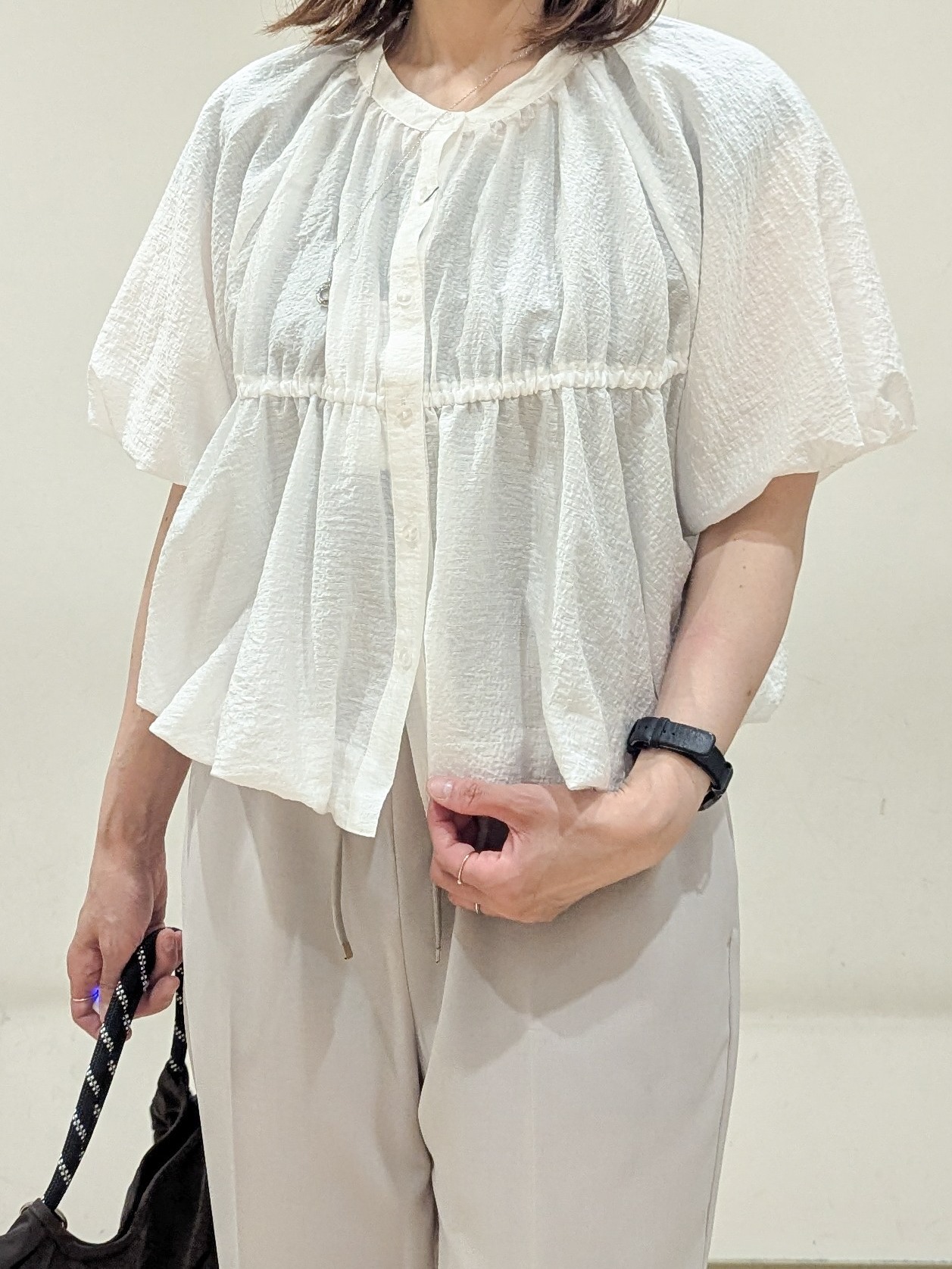 Miさんの「OPAQUE.CLIP｜バルーンデザインブラウス【洗濯機OK】」を使ったコーディネート