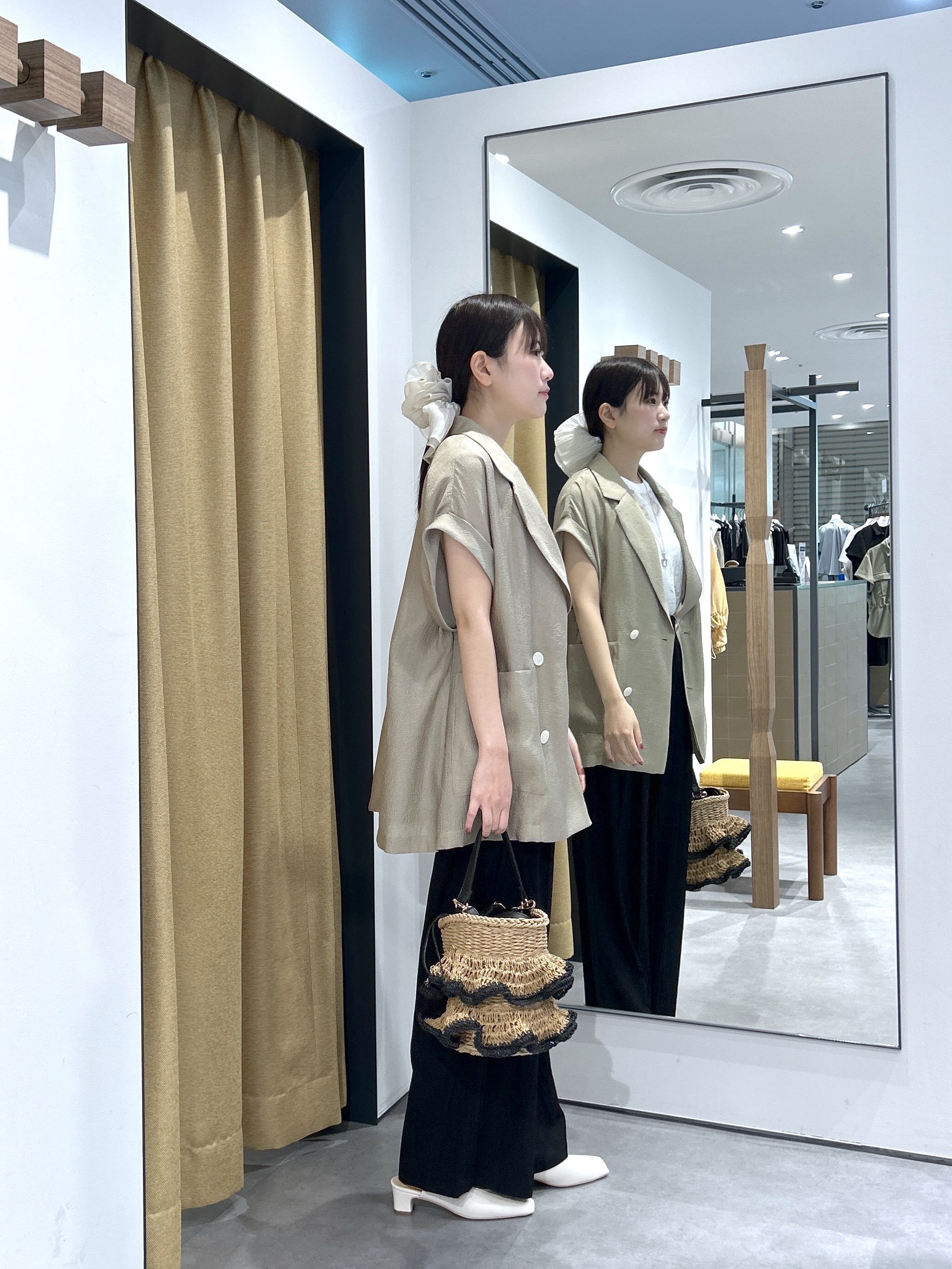 Renoさんの「INDIVI｜ワッシャーシアー半袖ダブルジャケット」を使ったコーディネート