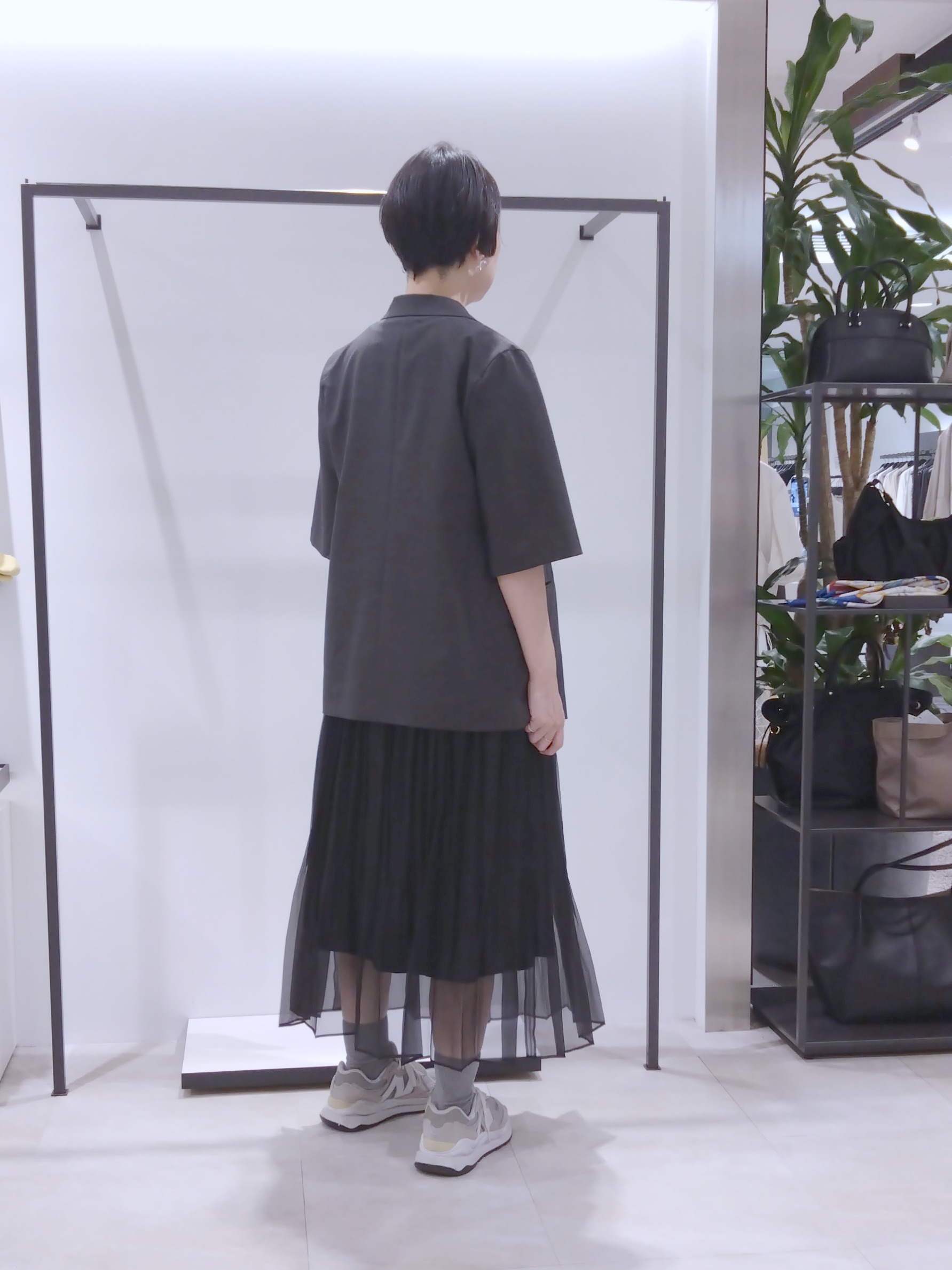 まちこさんの「UNTITLED｜【シワになりにくい/セットアップ可/接触冷感】ハーフスリーブジャケット」を使ったコーディネート