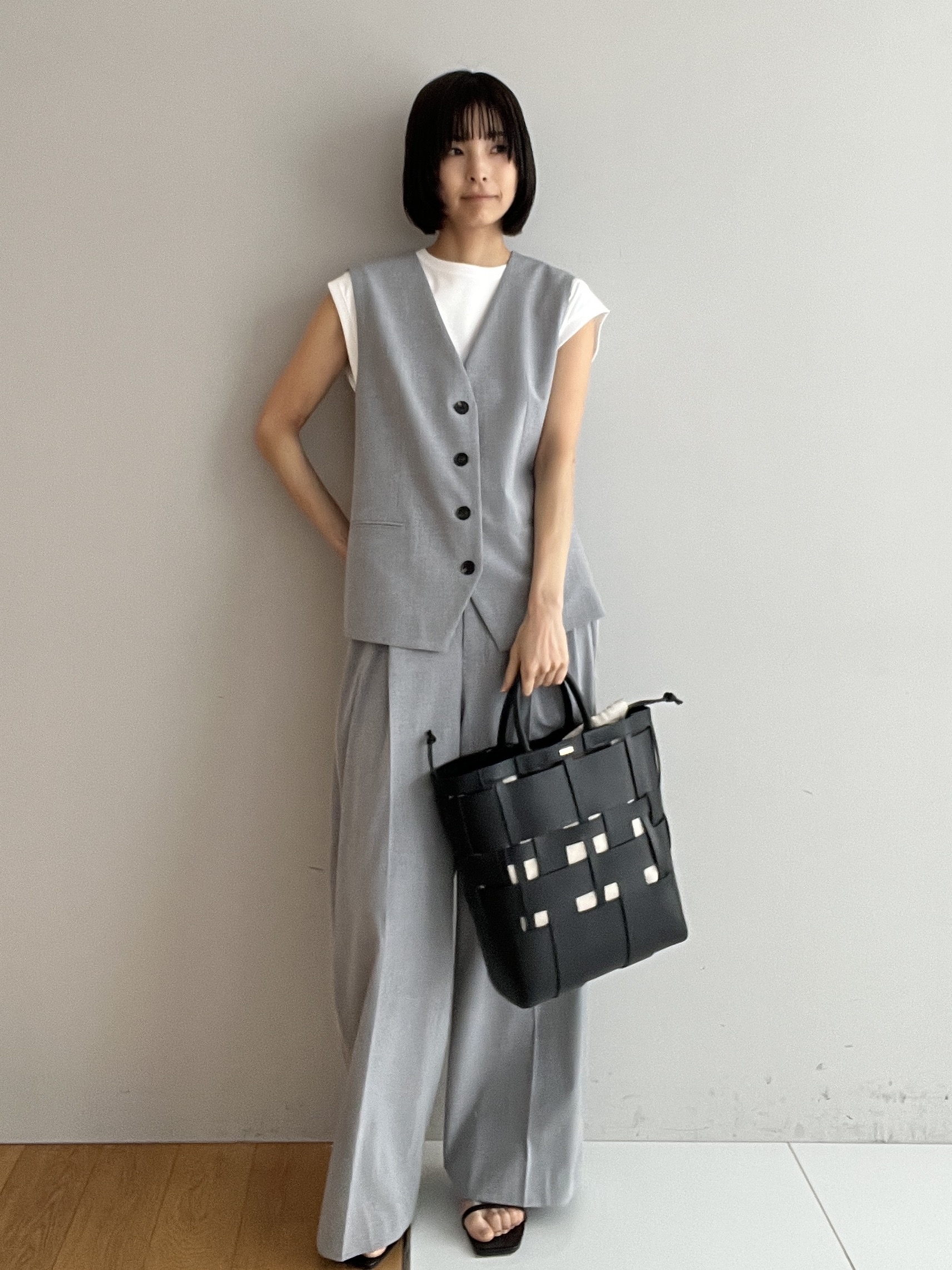 misaさんの「DRESSTERIOR｜【otonaMUSE5月号掲載】スキニーベルトサンダル」を使ったコーディネート