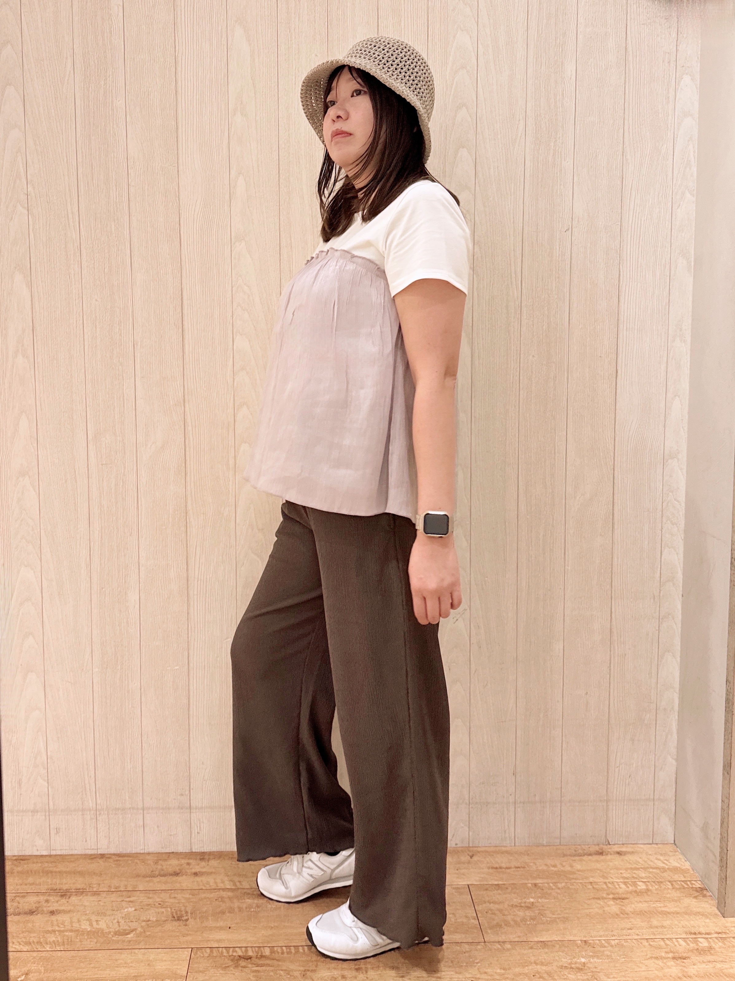 あーやさんの「SHOO･LA･RUE｜【体型カバー】1枚でインせず決まる きらきらビスチェ風Tシャツ」を使ったコーディネート