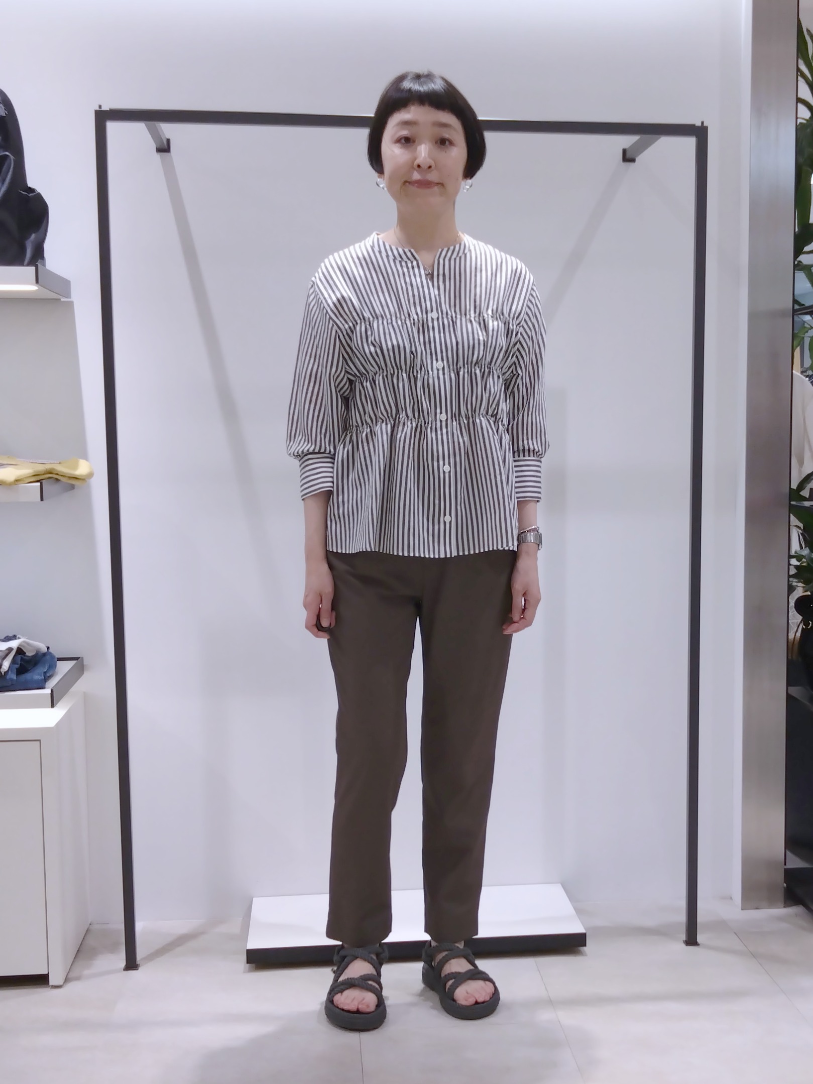 まちこさんの「UNTITLED｜ストライプシャーリングブラウス」を使ったコーディネート