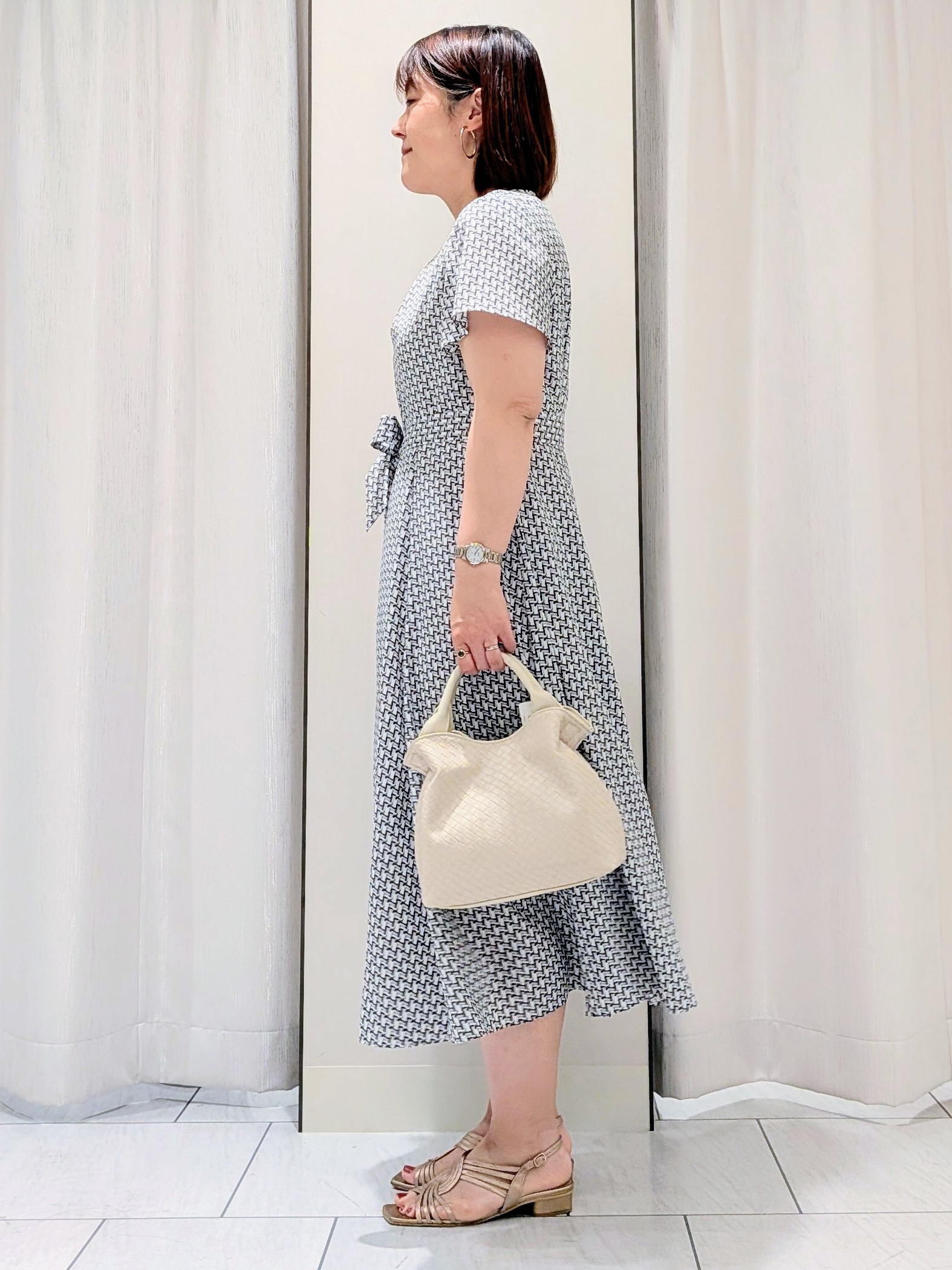 Onumaさんの「UNTITLED｜【美シルエット/洗える】ジオメプリントワンピース」を使ったコーディネート