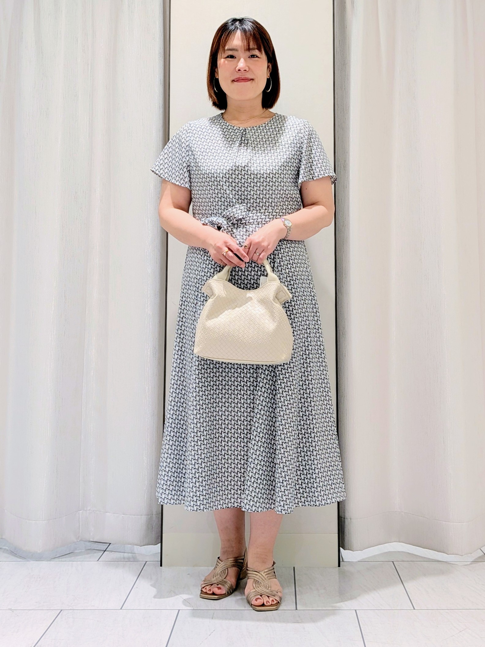 Onumaさんの「UNTITLED｜【美シルエット/洗える】ジオメプリントワンピース」を使ったコーディネート