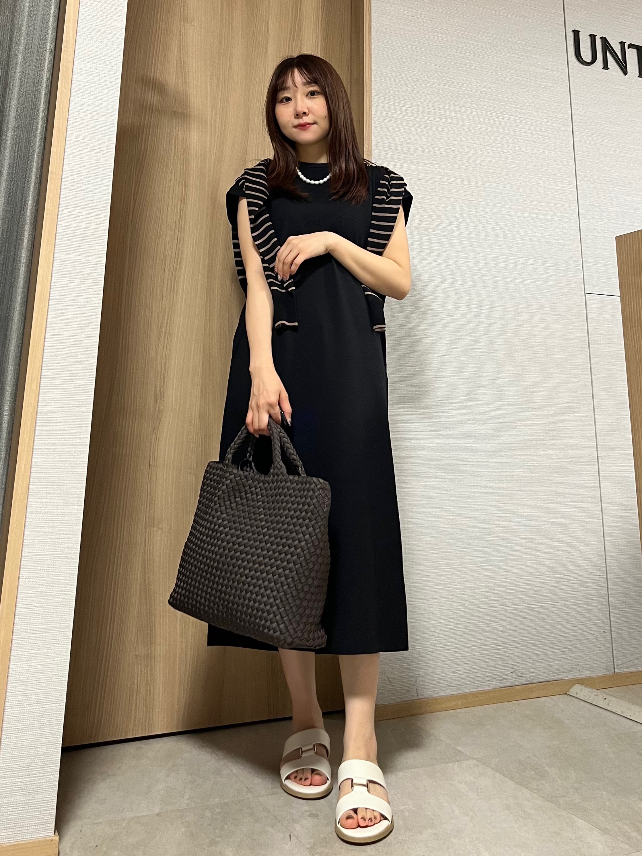 KAHOさんの「UNTITLED｜【接触冷感/UVカット/遮熱/抗菌防臭】ライトプレーティングワンピース」を使ったコーディネート