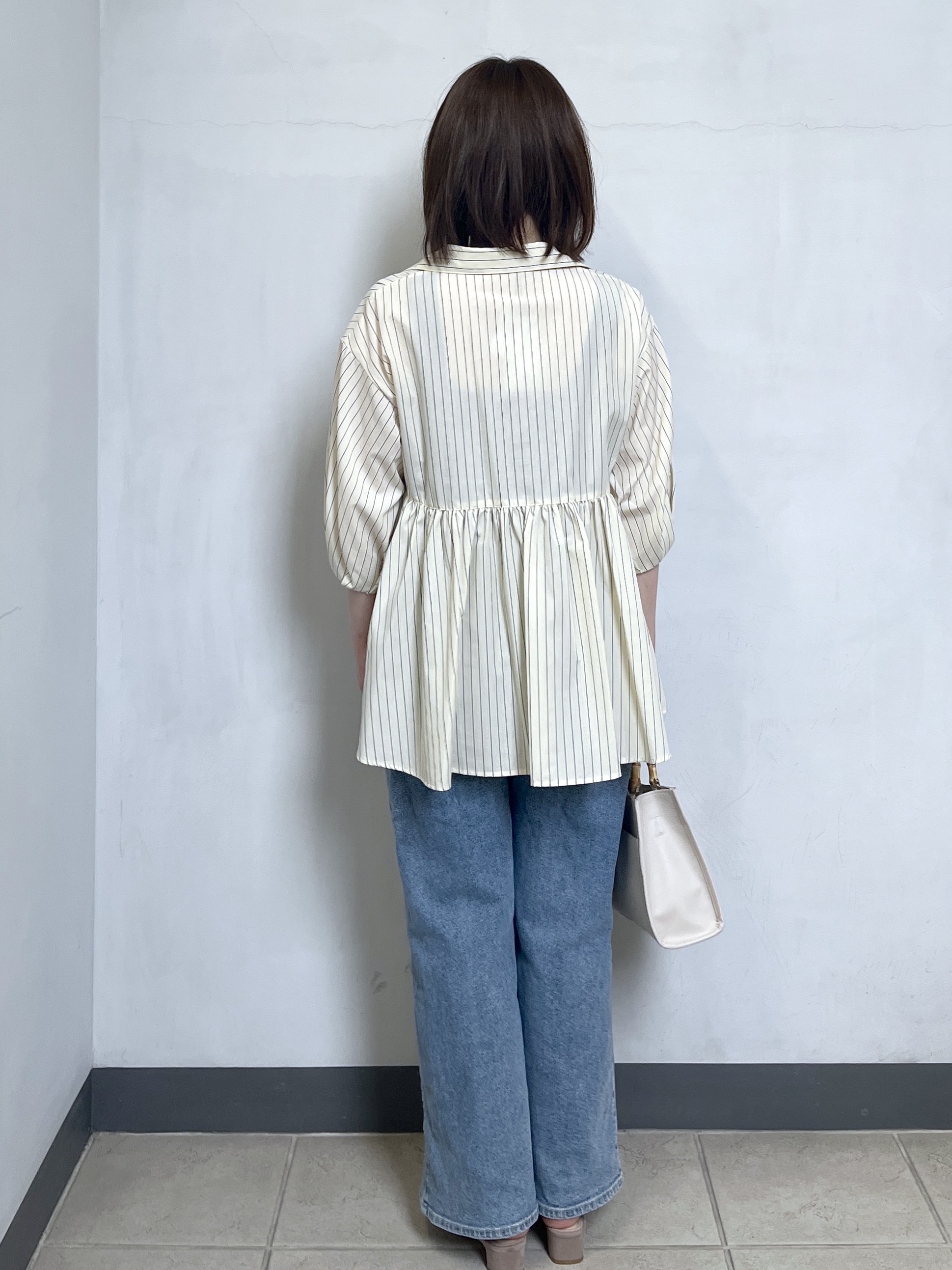 mikiさんの「OPAQUE.CLIP｜スキッパーペプラムブラウス【洗濯機OK】」を使ったコーディネート
