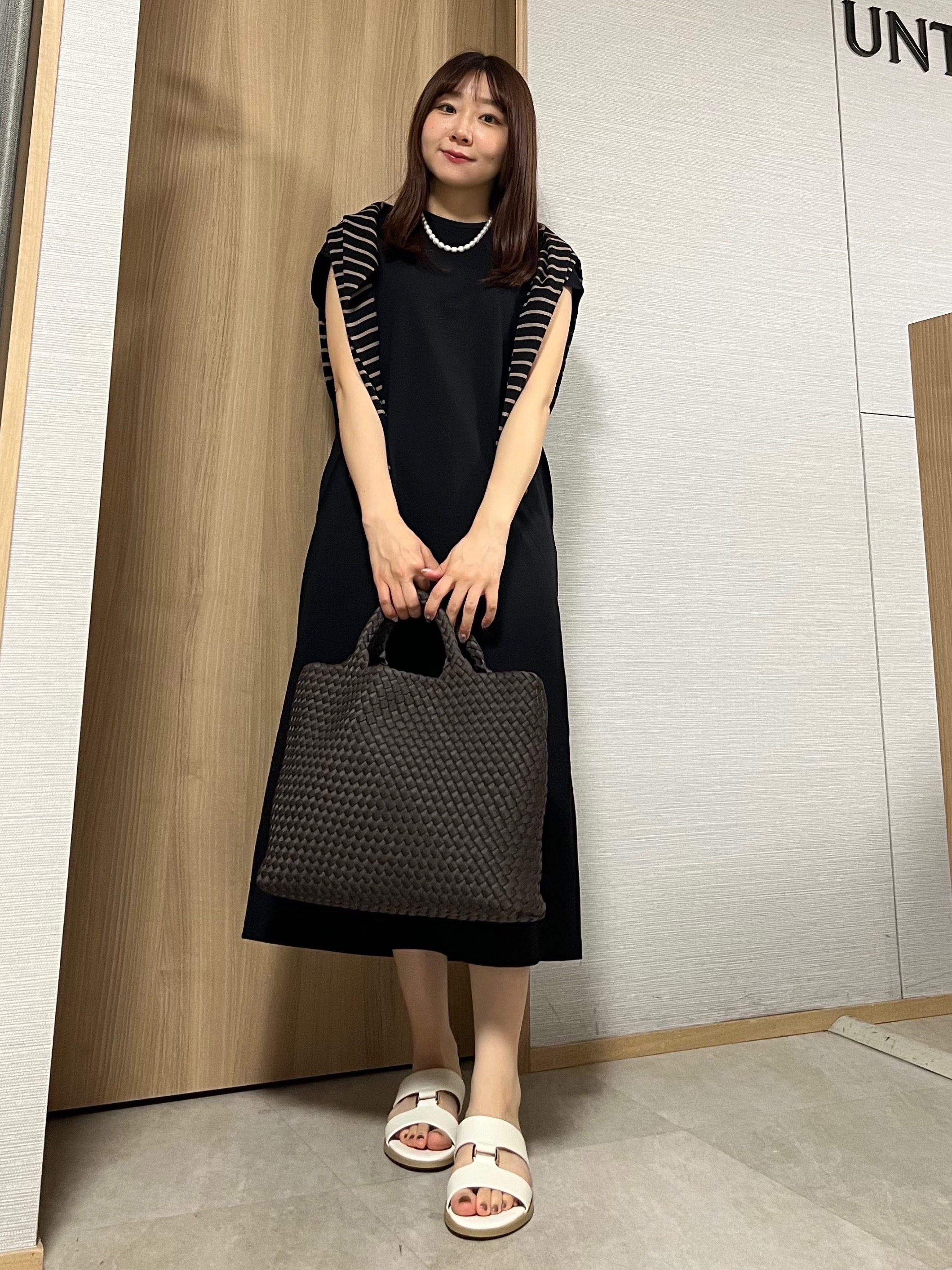 KAHOさんの「UNTITLED｜【接触冷感/UVカット/遮熱/抗菌防臭】ライトプレーティングワンピース」を使ったコーディネート