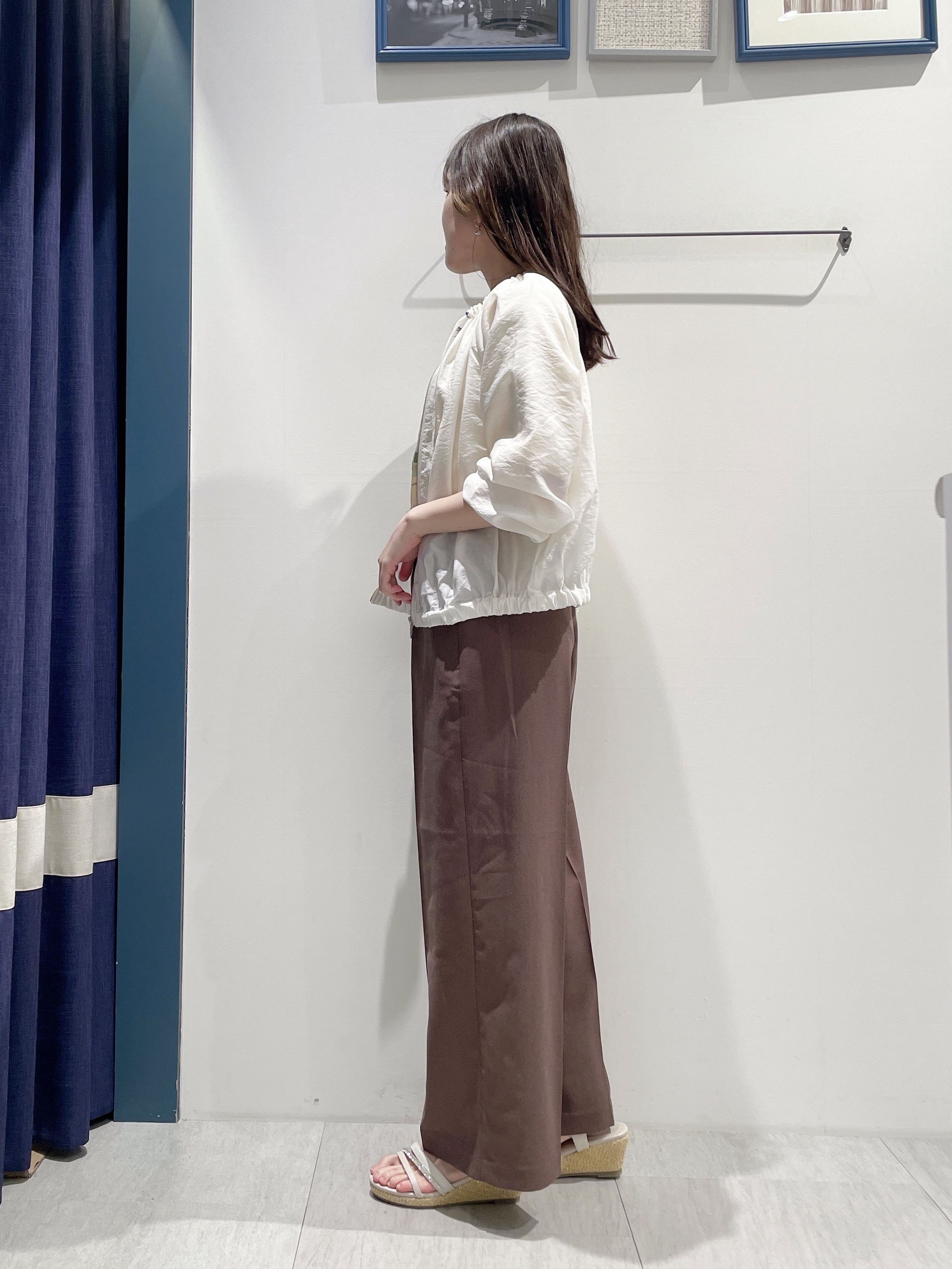 haruさんの「grove｜気温調整にも◎ブラウス感覚で羽織れるシアーブルゾン」を使ったコーディネート