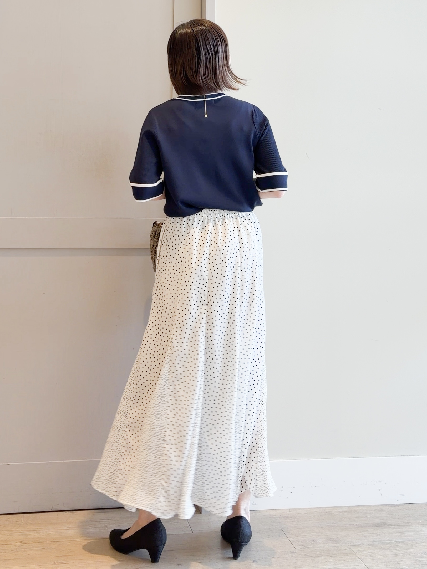 yamakoさんの「grove｜新色追加！【シリーズ累計36万枚/名品ニット】やわらかドライタッチ 袖メッシュ編みニット」を使ったコーディネート