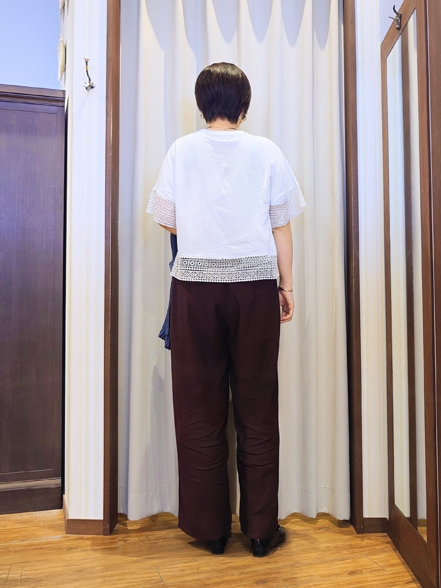 ERIKOさんの「SHOO･LA･RUE｜【洗濯機可/体型カバー/S-LL】レース使いがポイント デザインTシャツ」を使ったコーディネート