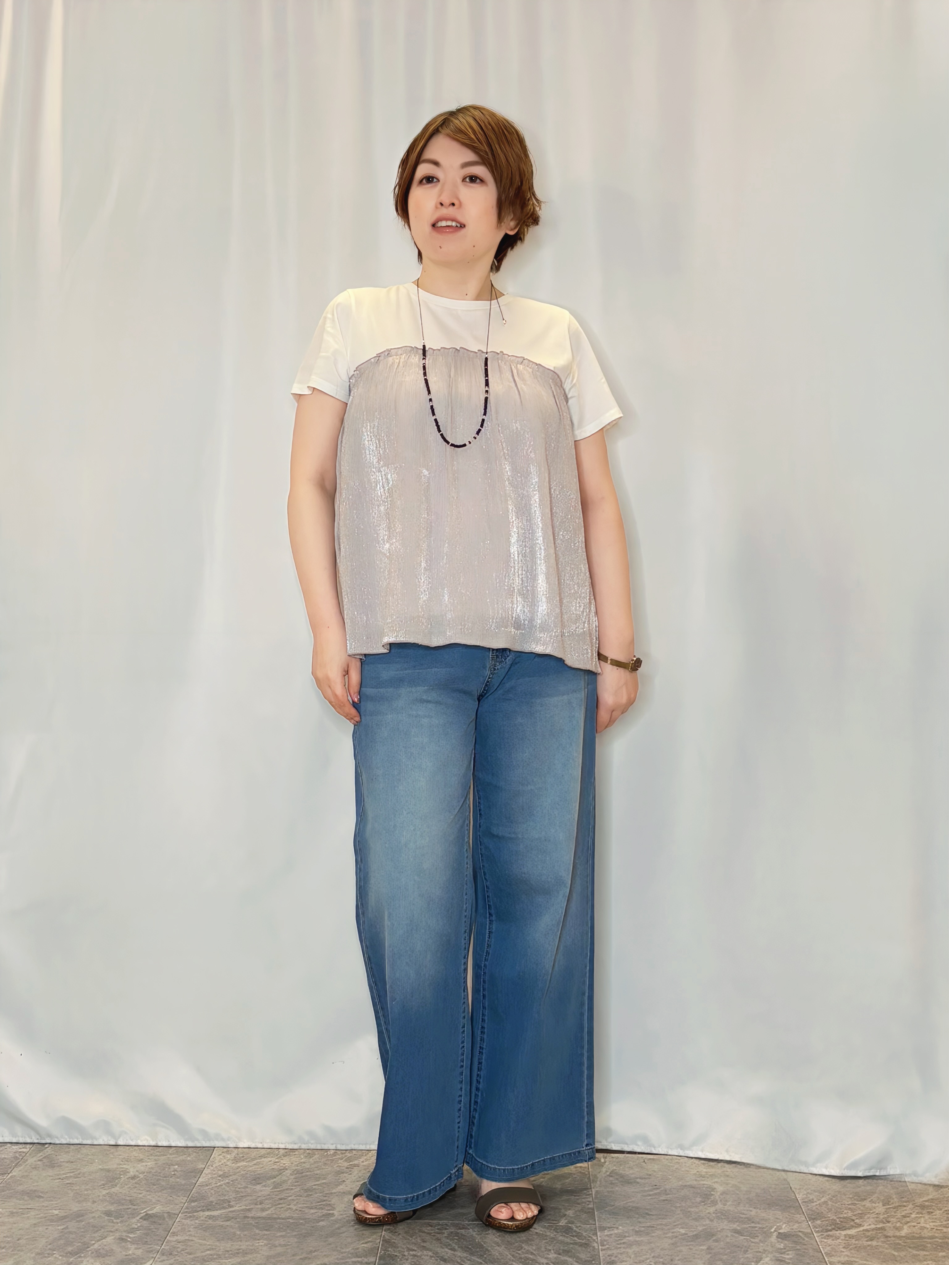 たみさんの「SHOO･LA･RUE｜【洗濯機可/体型カバー】羽織るだけで雰囲気変わる 柄アソート ポンチョ風シアーシャツ」を使ったコーディネート