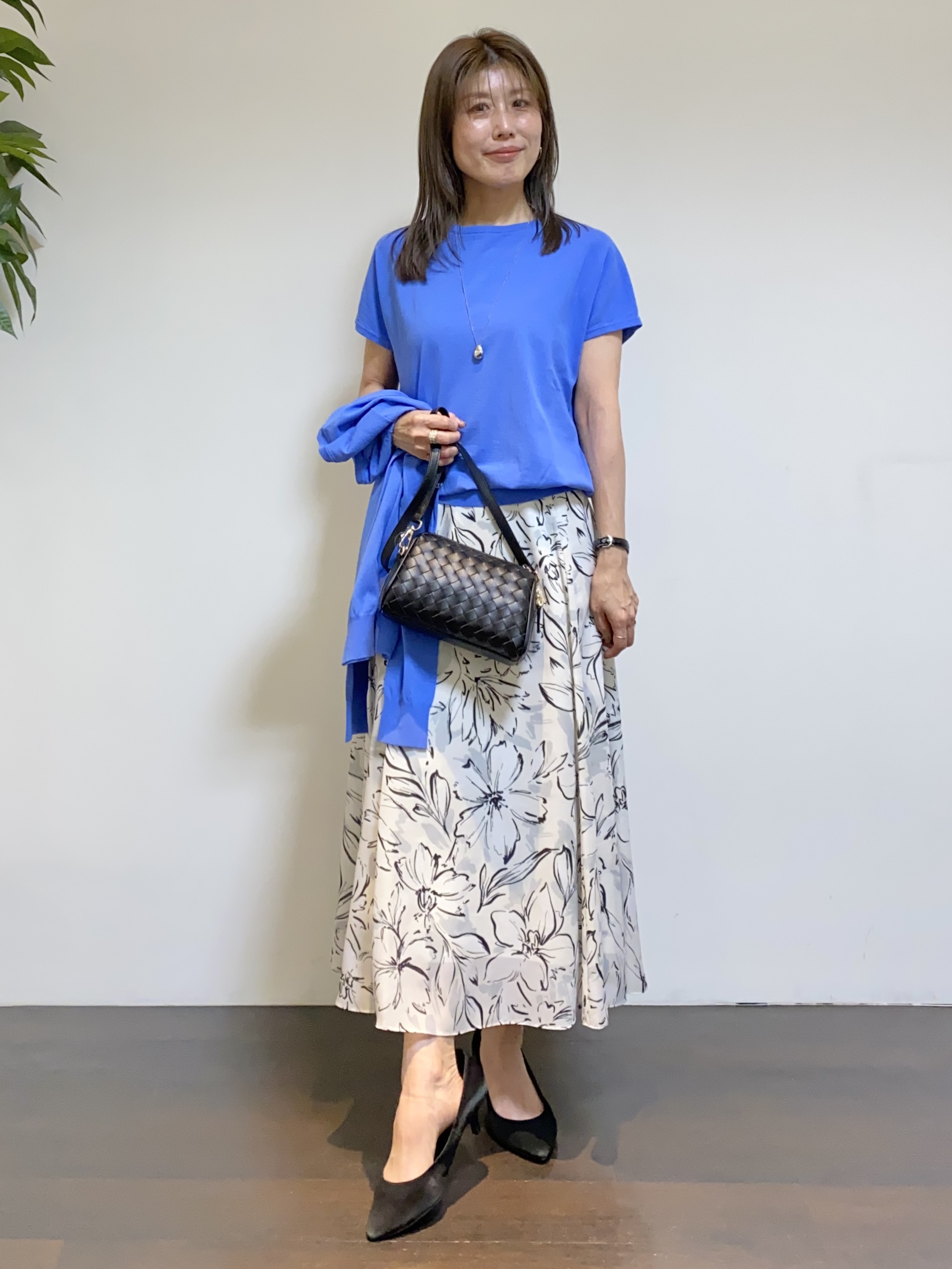 tomoさんの「UNTITLED｜◆【9色展開/アンサンブル可】コットンクルーネックカーディガン」を使ったコーディネート