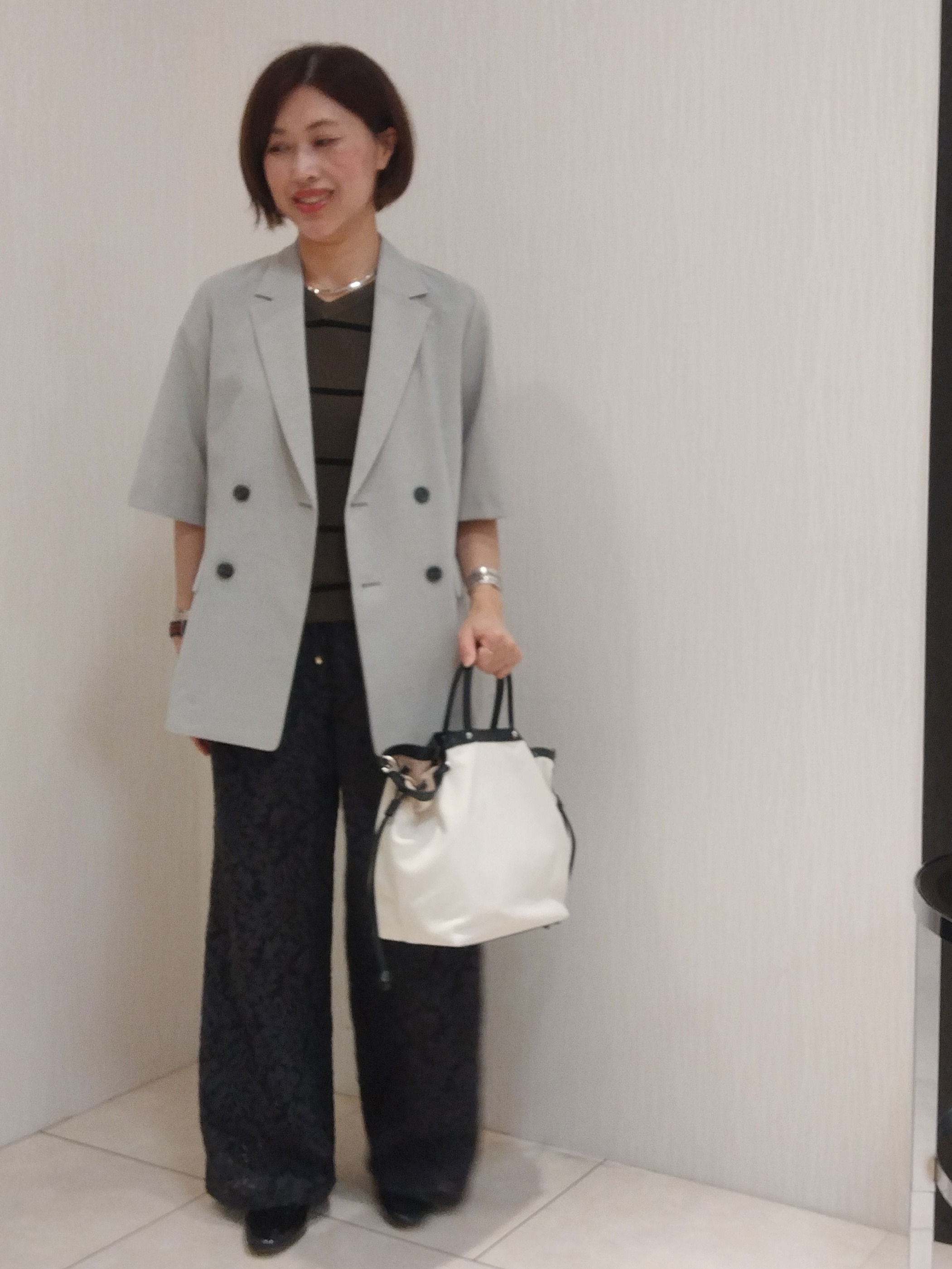 u&minus;macoさんの「UNTITLED｜【11色展開/体型カバー】前後2WAYフレンチスリーブニット」を使ったコーディネート