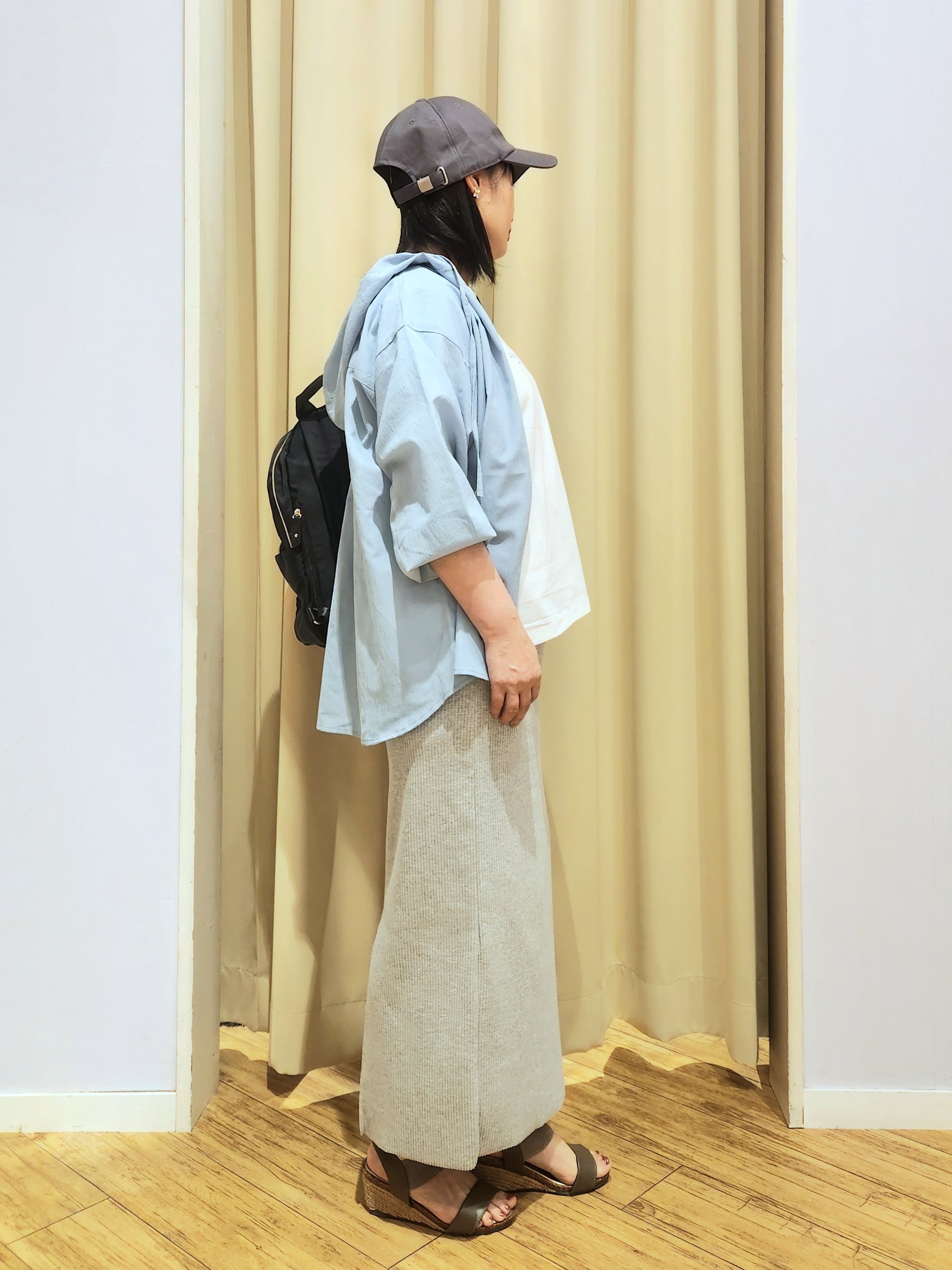 くまさんの「SHOO･LA･RUE｜【通気性〇/洗濯機可/S-LL】UVカット機能付き ライトな着心地シャツパーカ」を使ったコーディネート