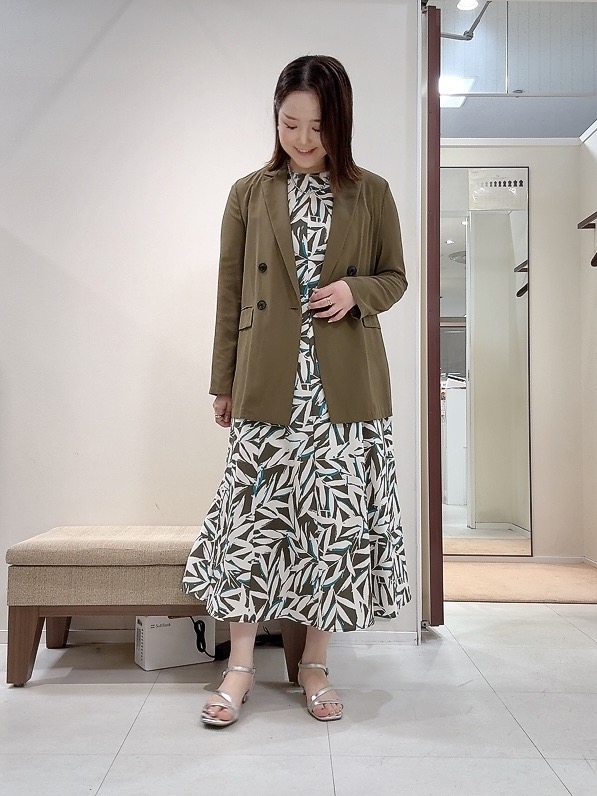 YUIさんの「UNTITLED｜◆【セットアップ可/接触冷感/通気性】ドライシアーダブルジャケット」を使ったコーディネート