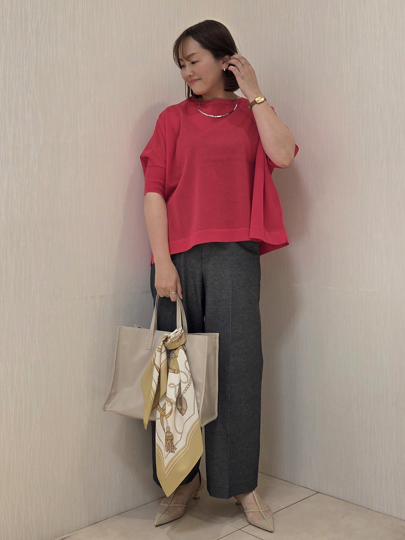 naokoさんの「UNTITLED｜【アンサンブル可/洗える】シアーレーヨンニット」を使ったコーディネート