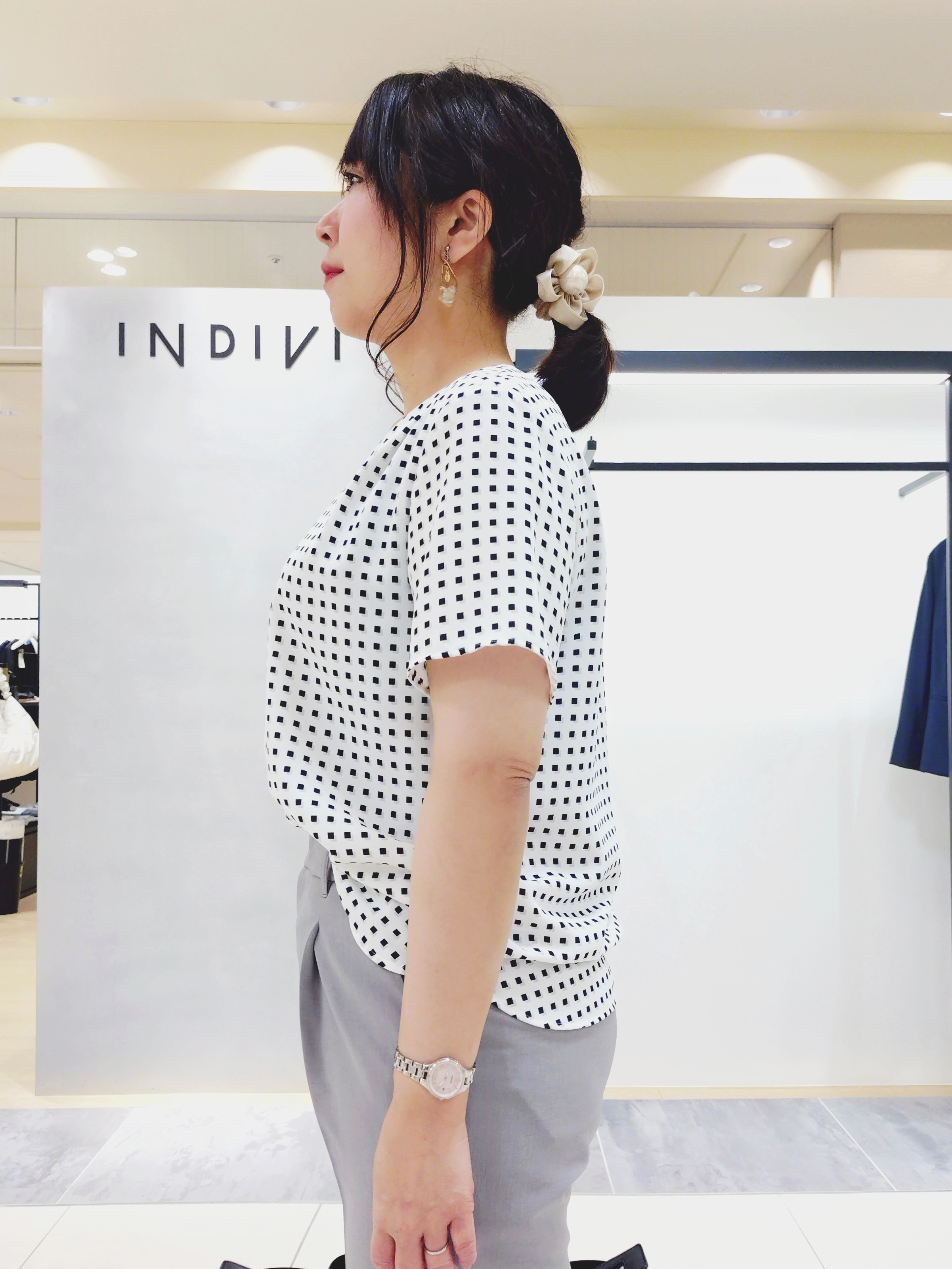 TOMOMIさんの「INDIVI｜【A4収納可能／合皮】キャリアタックバッグ」を使ったコーディネート