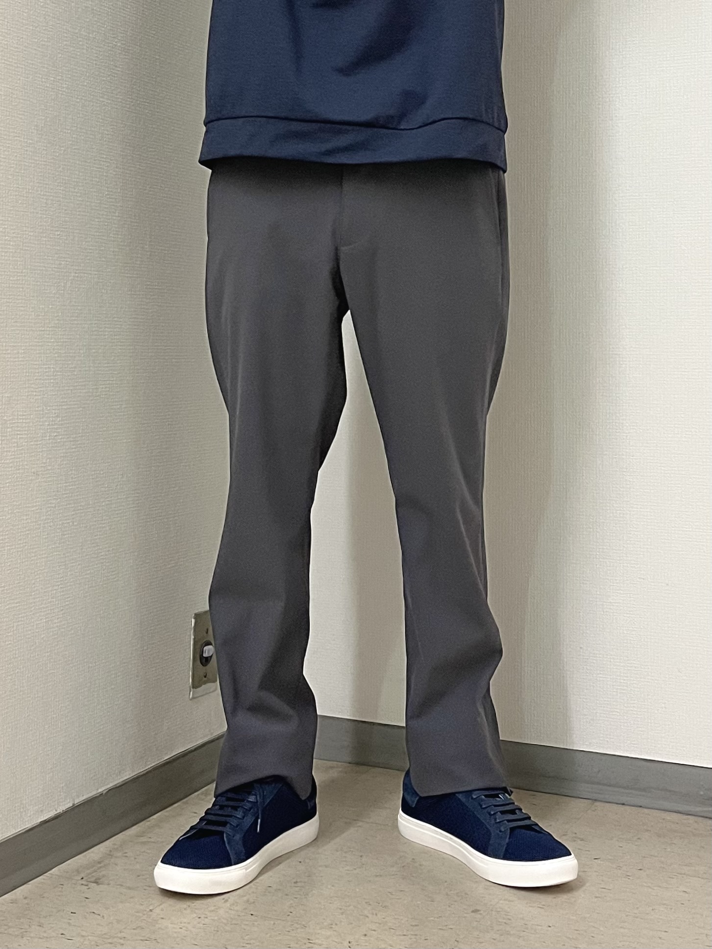 URAさんの「TAKEO KIKUCHI｜【通気性】トリコットサッカー 7分袖シャツ」を使ったコーディネート