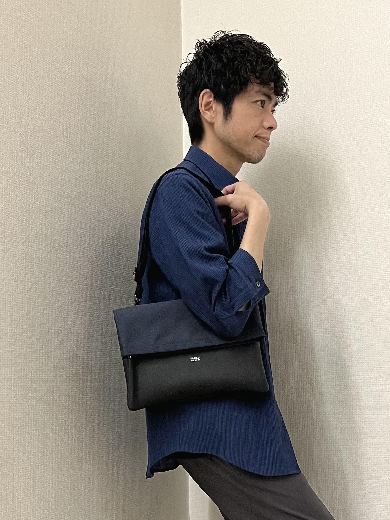URAさんの「TAKEO KIKUCHI｜【通気性】トリコットサッカー 7分袖シャツ」を使ったコーディネート