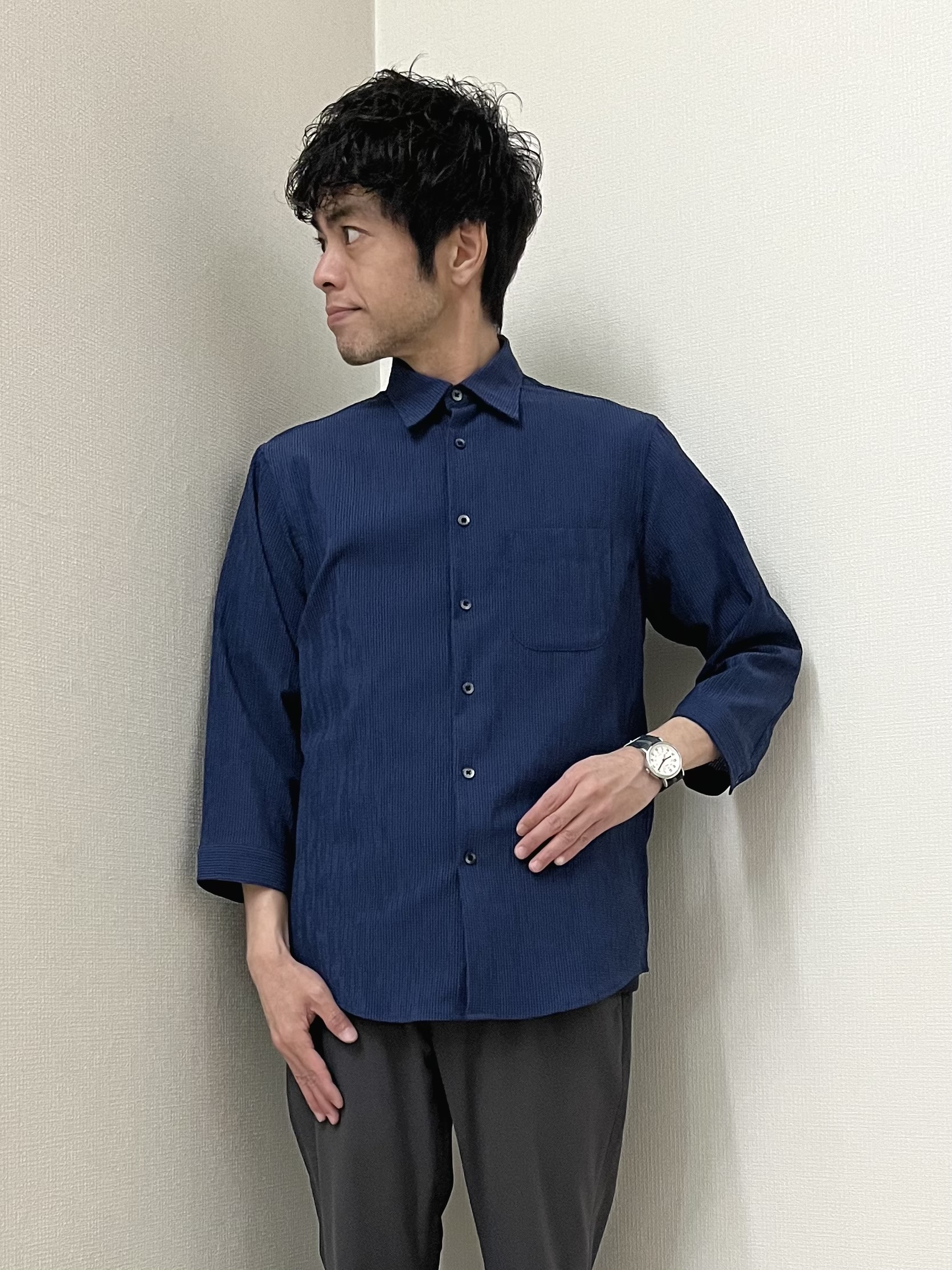 URAさんの「TAKEO KIKUCHI｜【通気性】トリコットサッカー 7分袖シャツ」を使ったコーディネート
