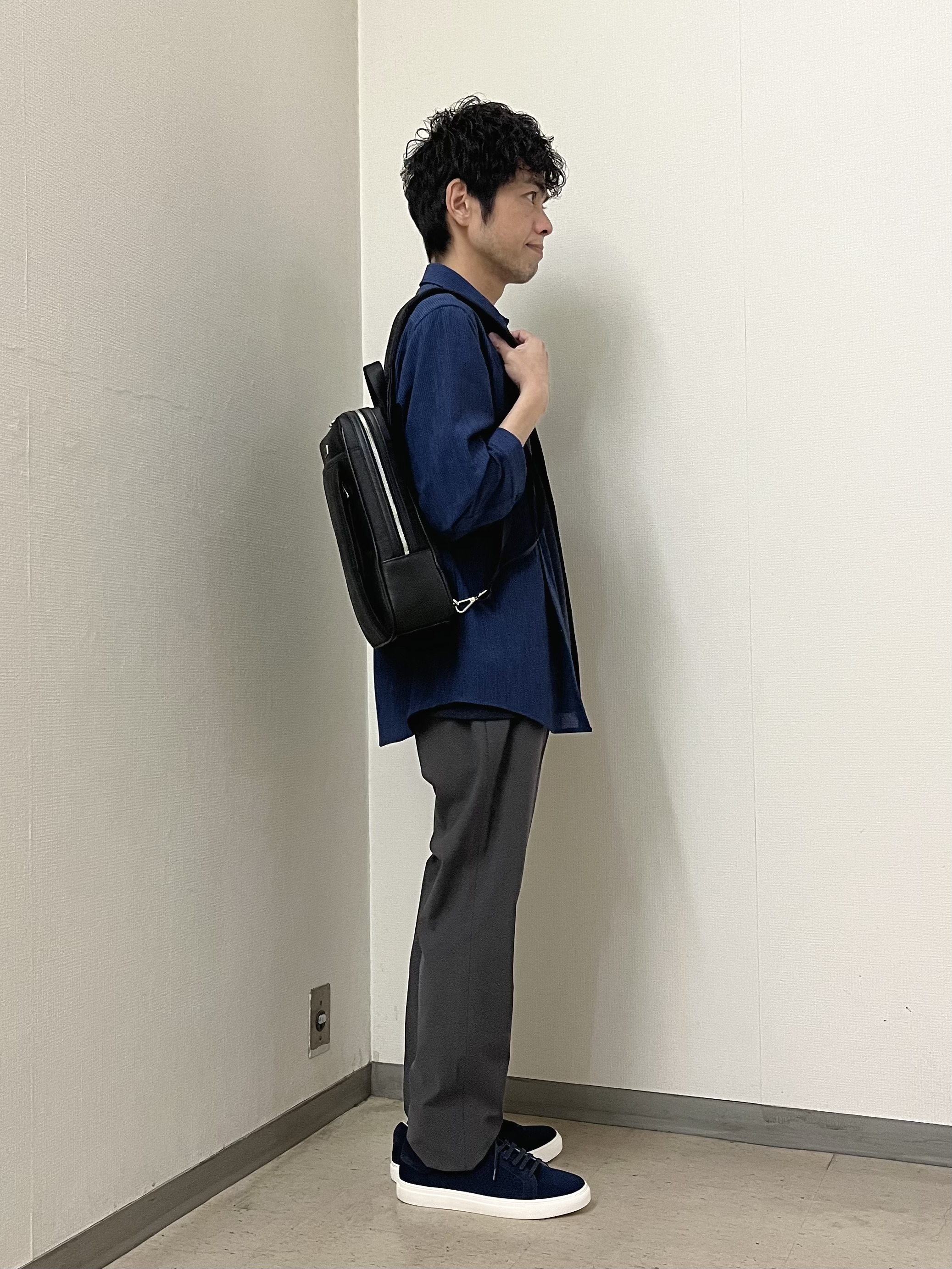 URAさんの「TAKEO KIKUCHI｜【通気性】トリコットサッカー 7分袖シャツ」を使ったコーディネート