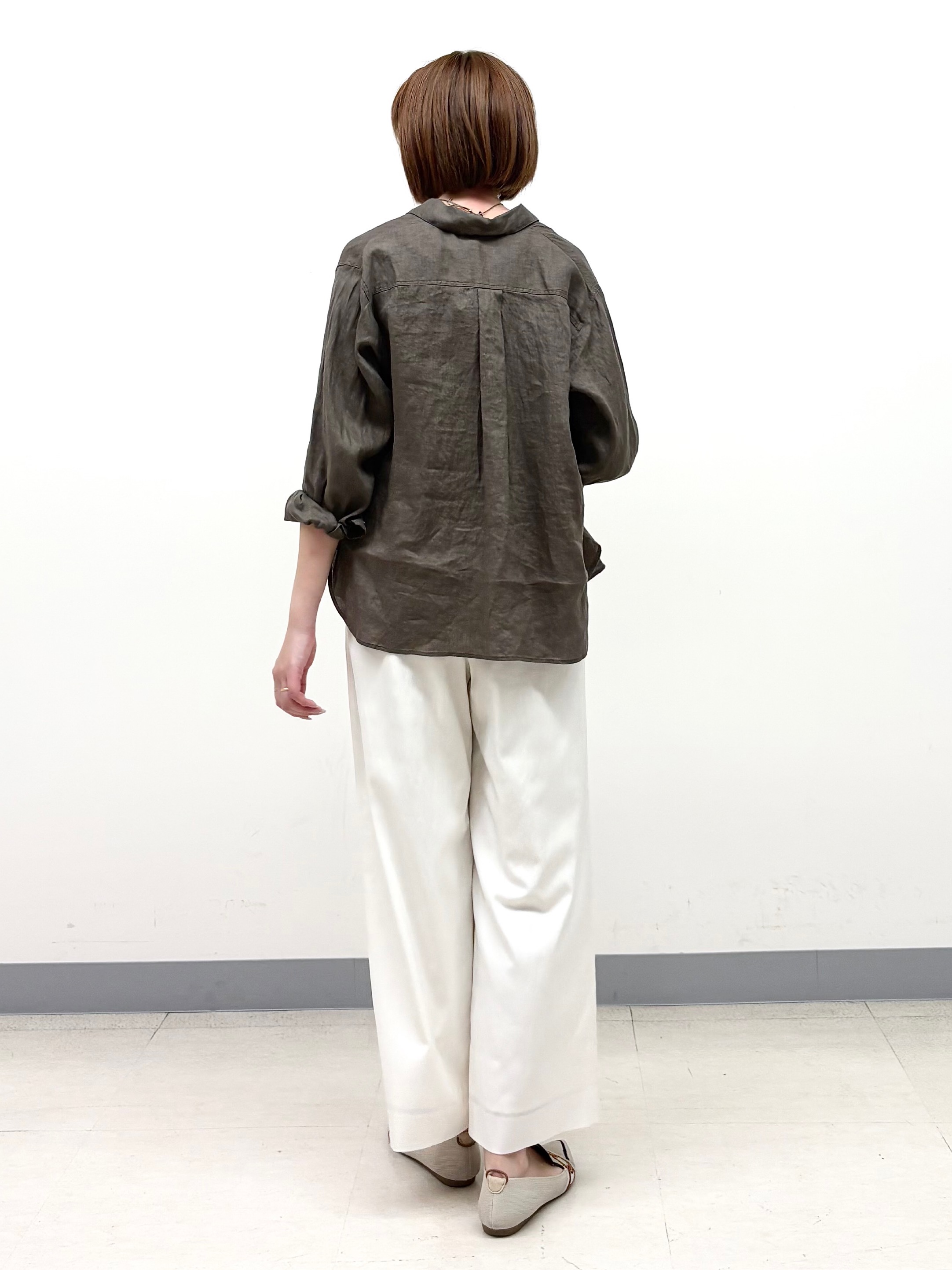 まいこさんの「INDIVI｜【接触冷感／2WAY】カシュクールリネンシャツ」を使ったコーディネート
