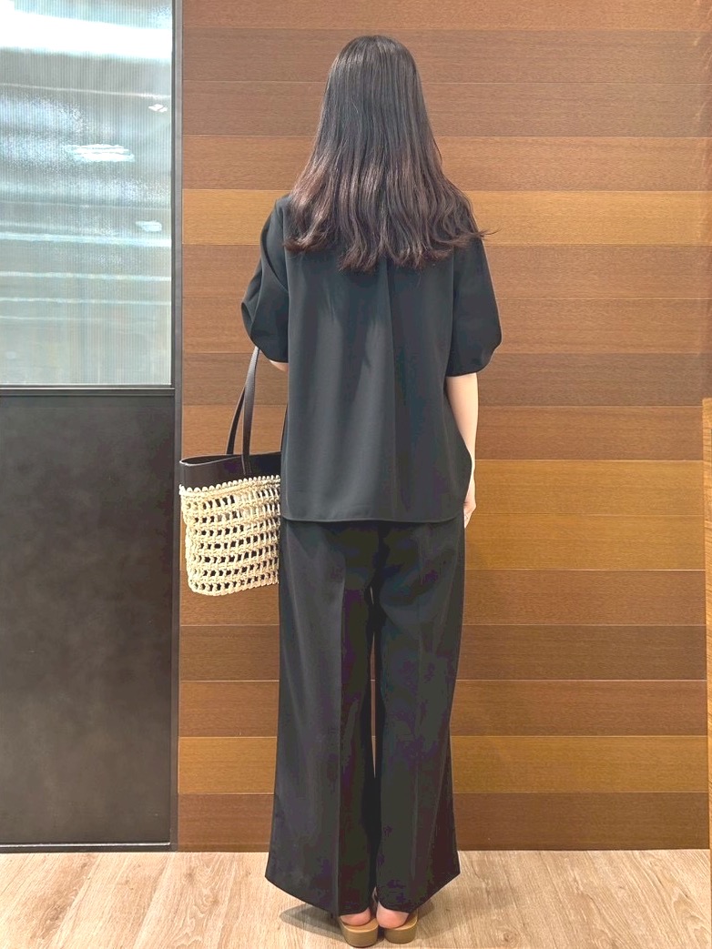 hinaさんの「OPAQUE.CLIP｜【ストレッチ／防シワ／洗濯機OK】タックスリーブブラウス《SS～LL／6col／セットアップ可》」を使ったコーディネート