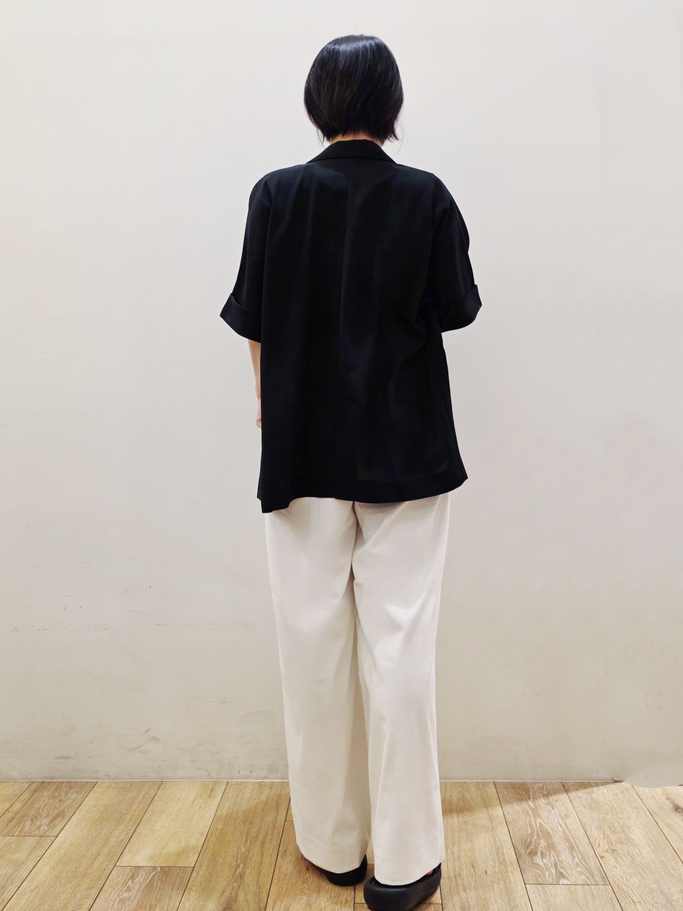 yuyuさんの「OPAQUE.CLIP｜【接触冷感／吸水速乾／防シワ】リネンライクテーラードジャケット《洗濯機OK》」を使ったコーディネート