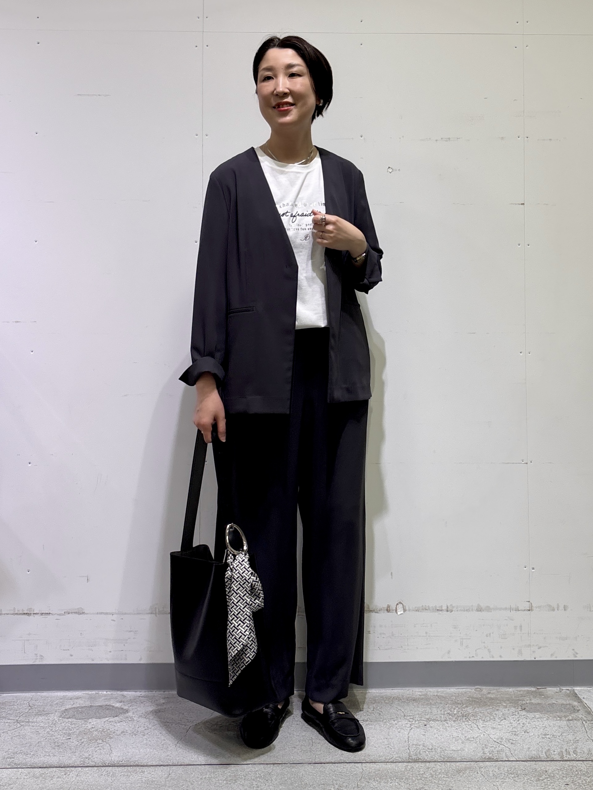 yuriさんの「INDIVI｜【UVケア／選べるグラフィック】スムースジャージTシャツ」を使ったコーディネート