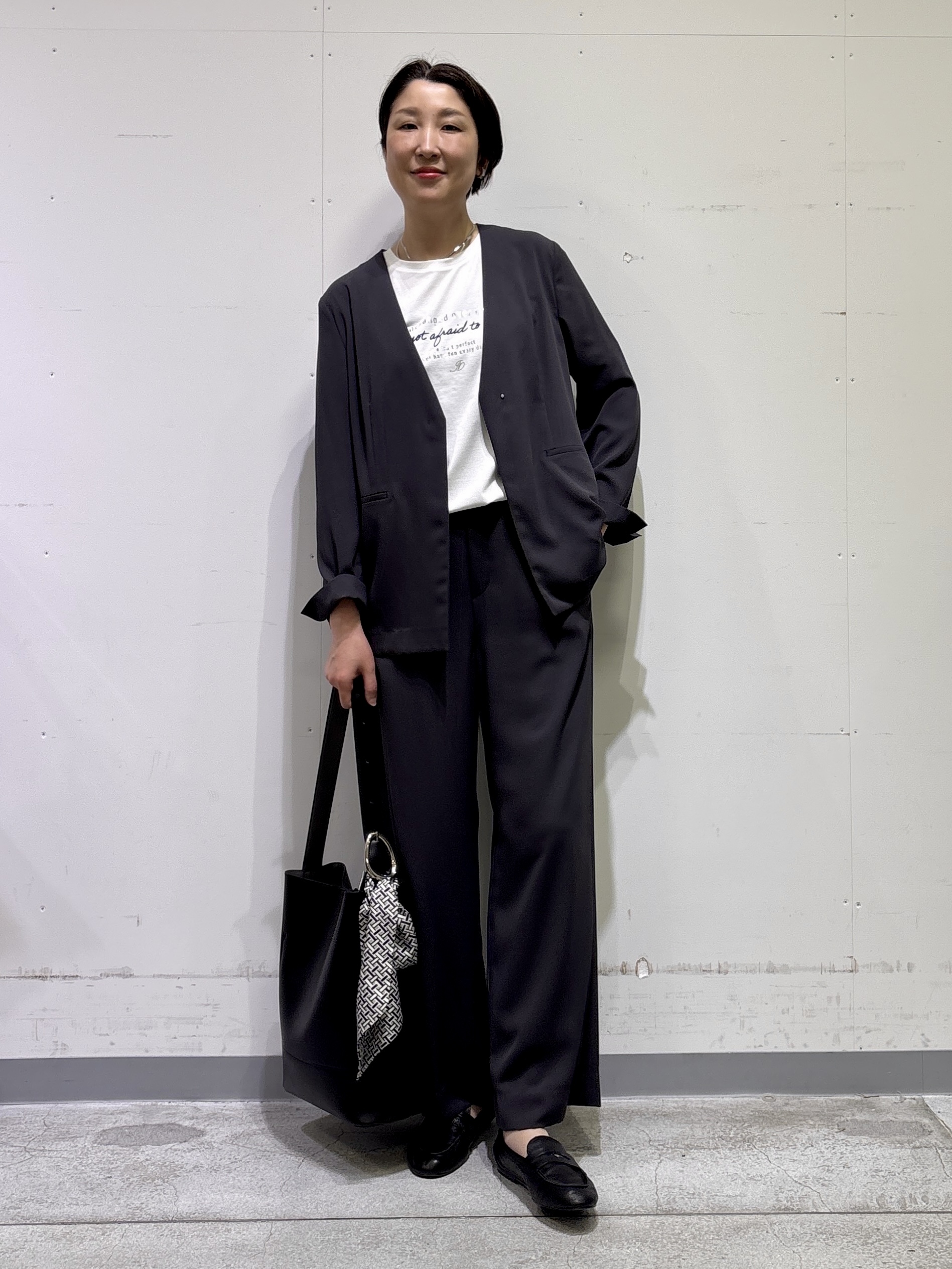 yuriさんの「INDIVI｜【UVケア／選べるグラフィック】スムースジャージTシャツ」を使ったコーディネート